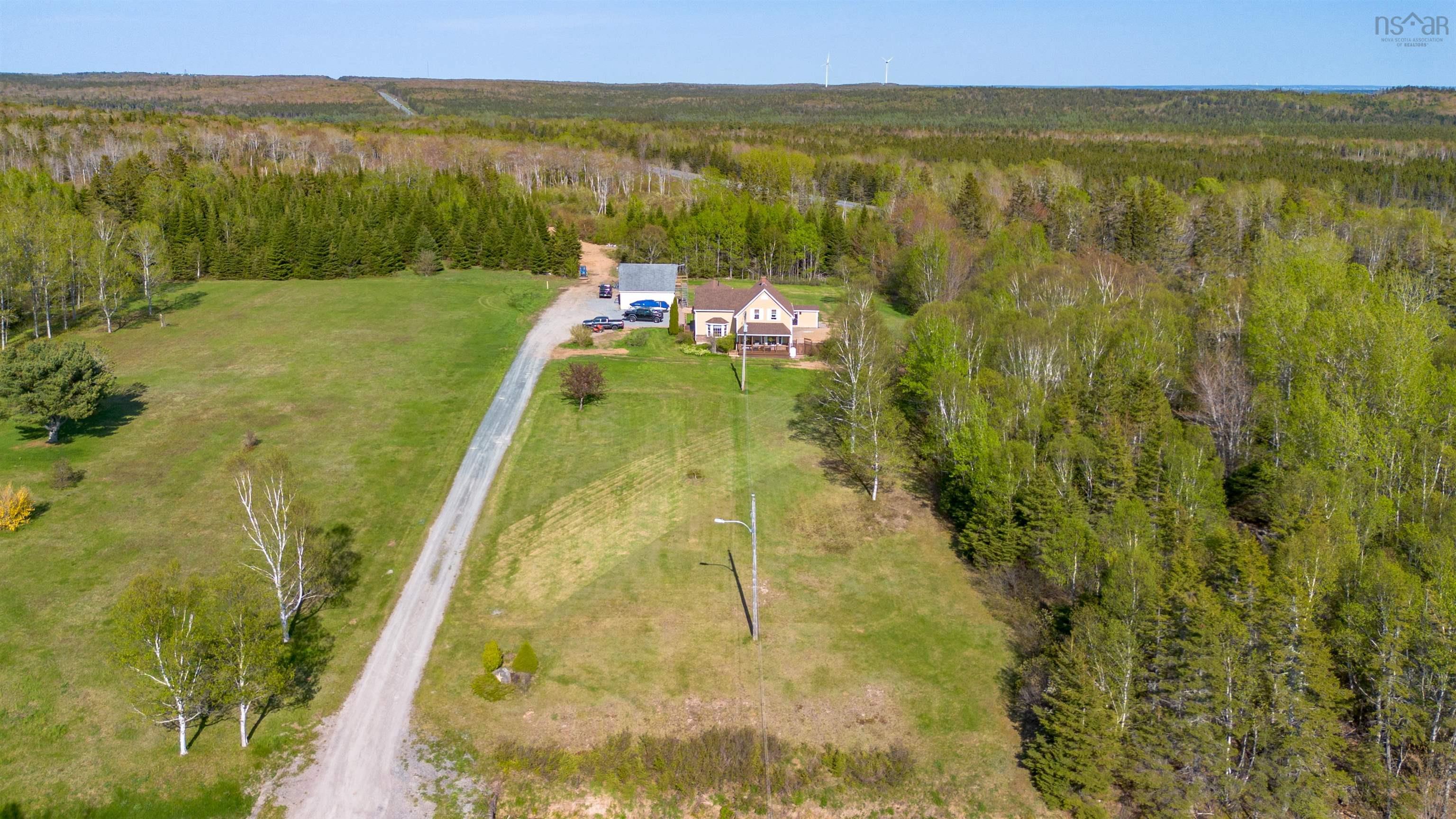 $559,900.00: 488 St James Road, Dalem Lake