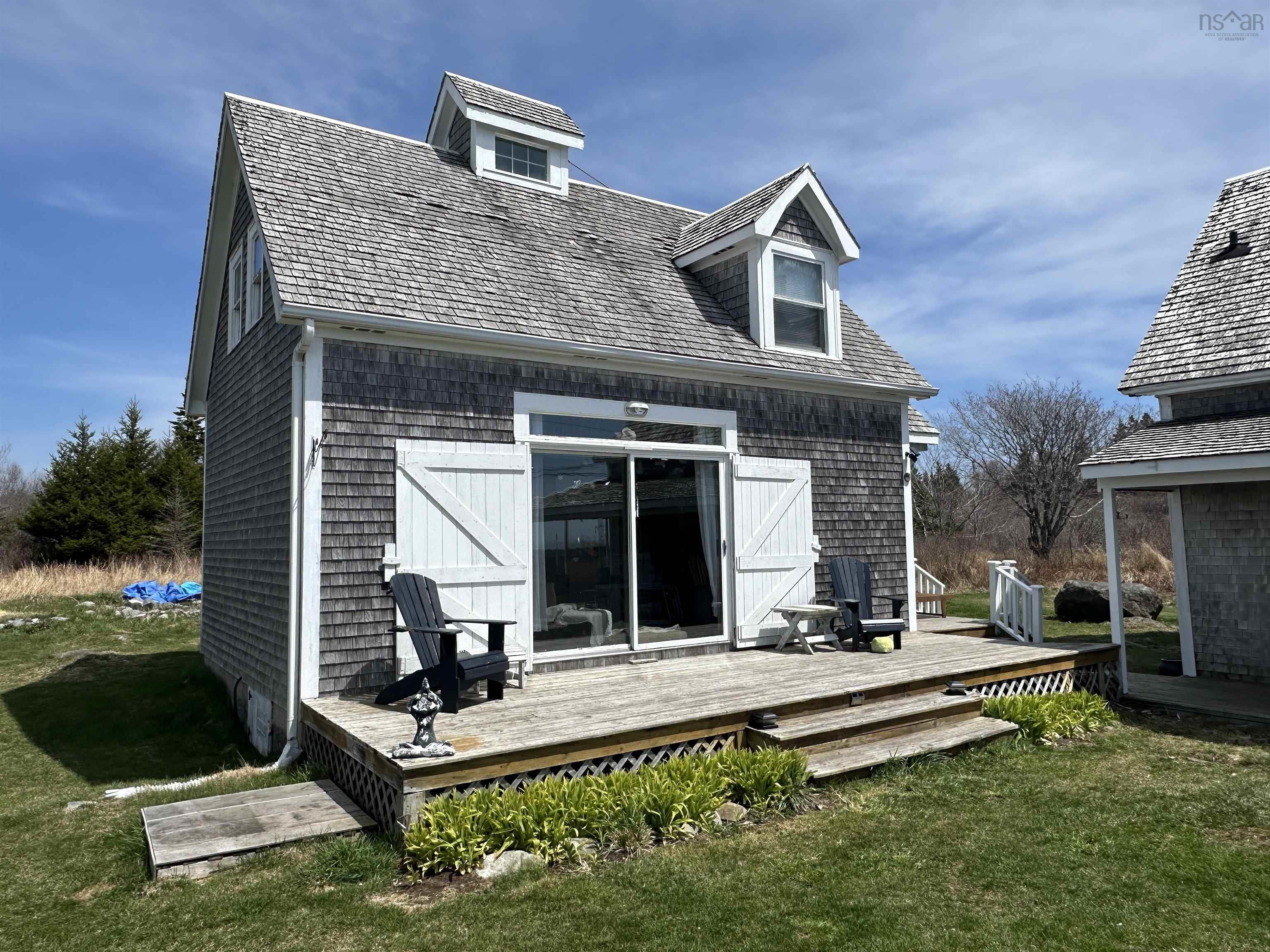 $499,900.00: 19 East Berlin Road, West Berlin