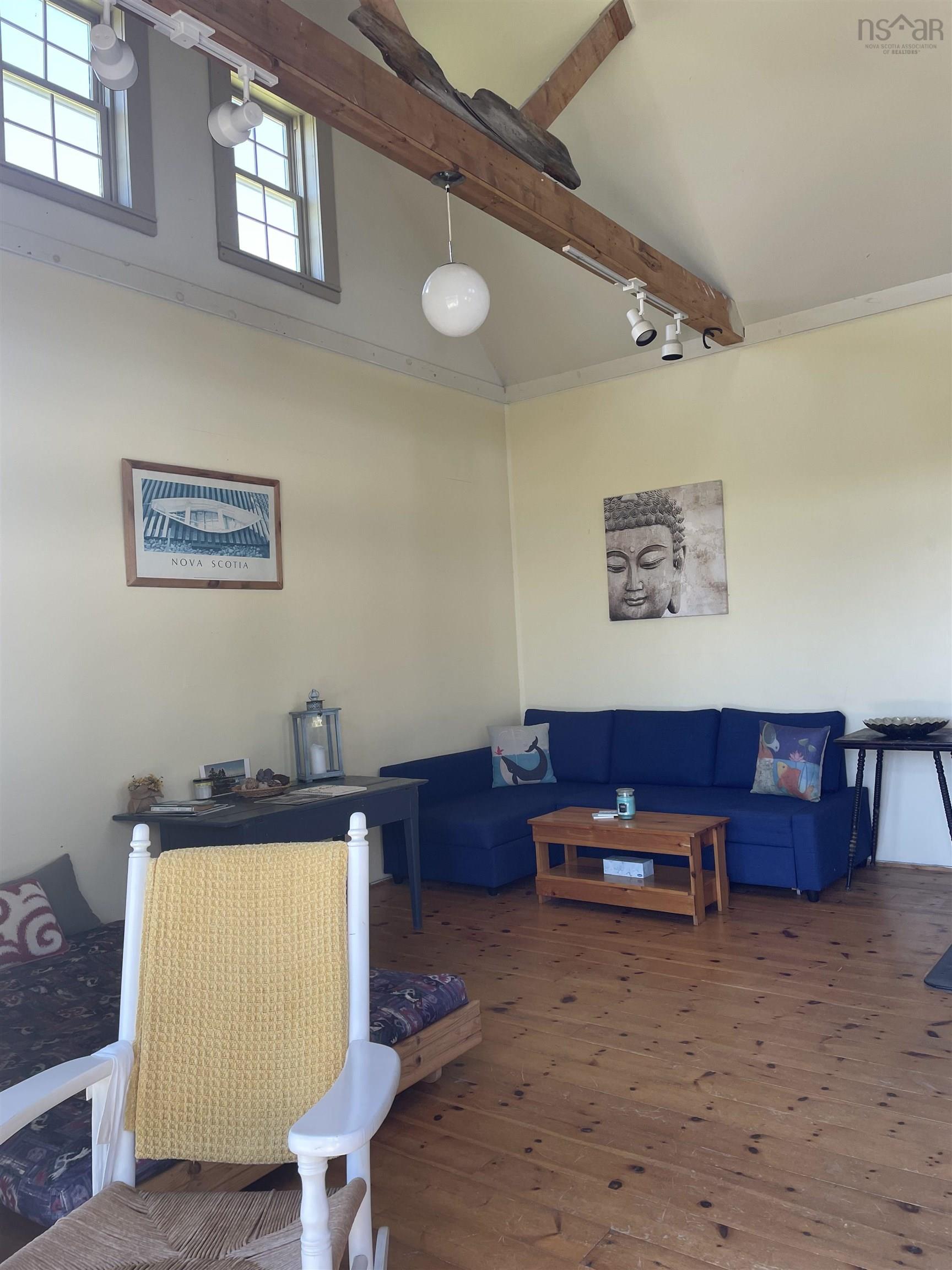 $499,900.00: 19 East Berlin Road, West Berlin