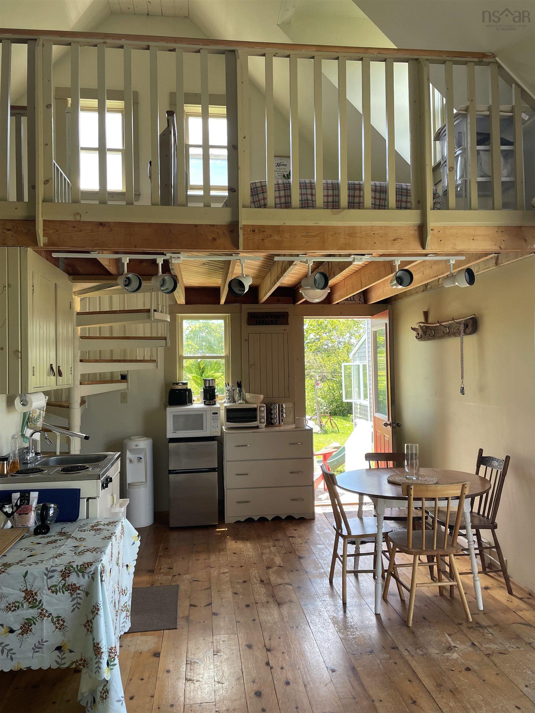 $499,900.00: 19 East Berlin Road, West Berlin