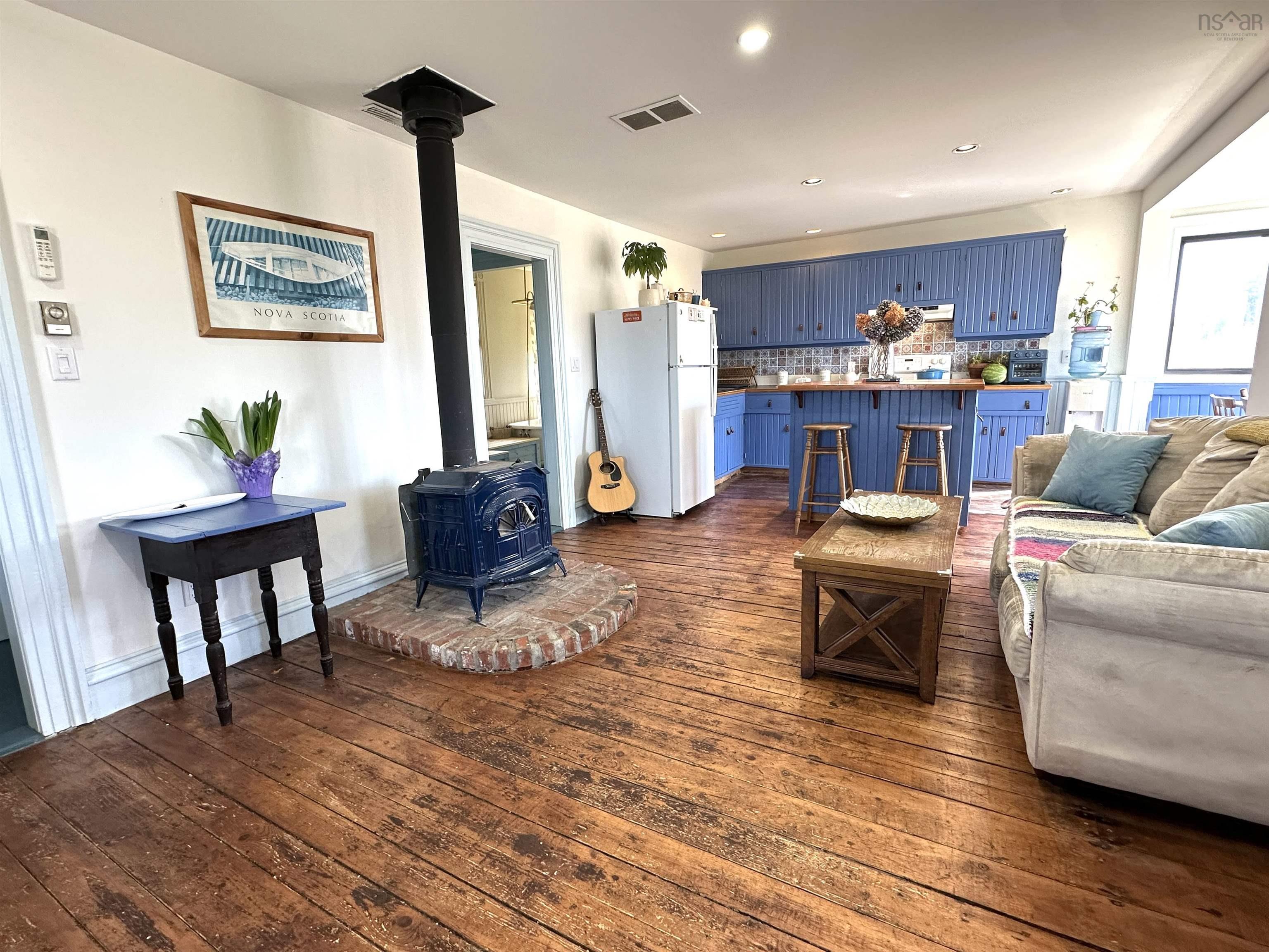 $499,900.00: 19 East Berlin Road, West Berlin