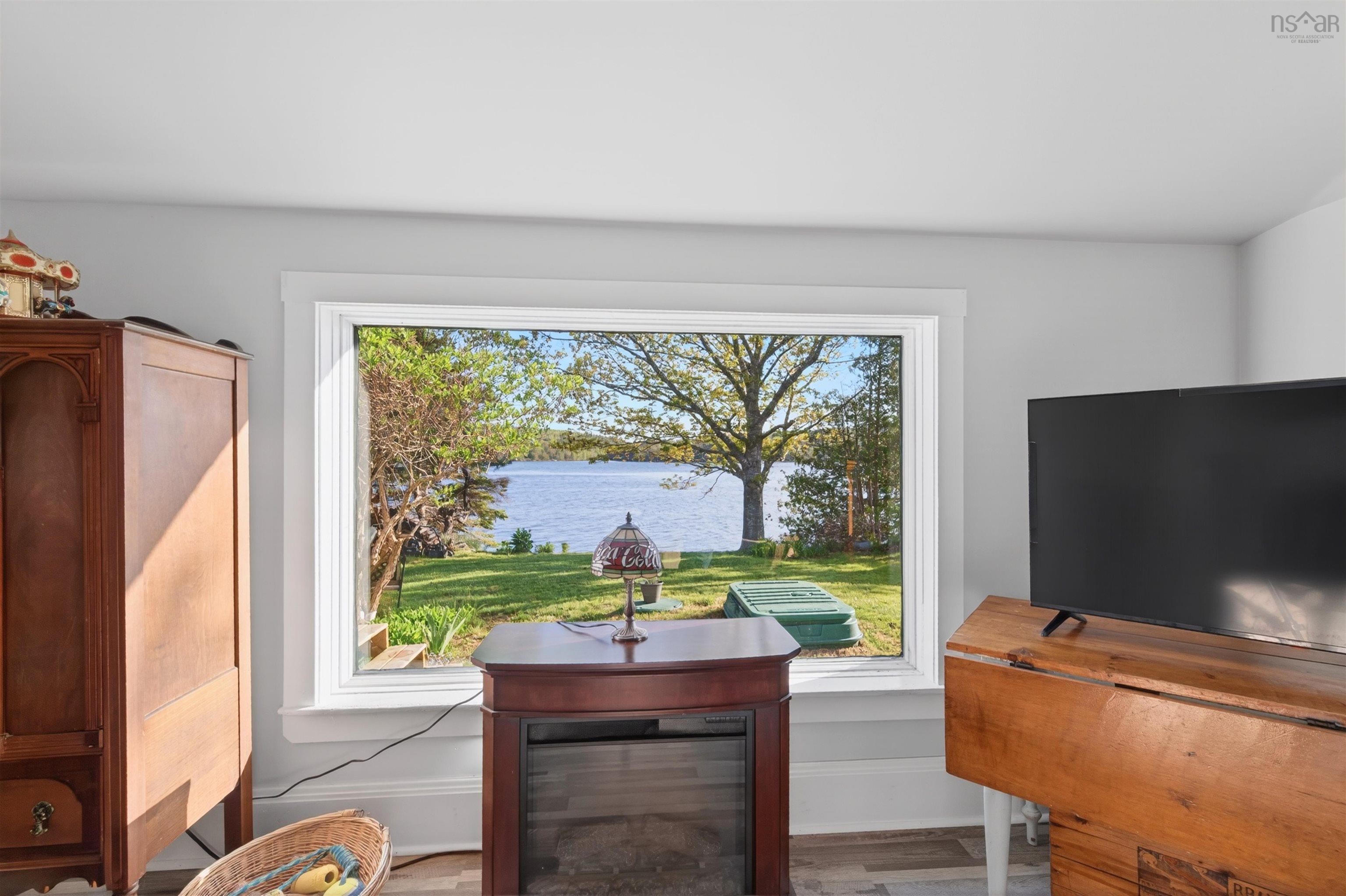 $399,900.00: 22676 Highway 7, Sheet Harbour