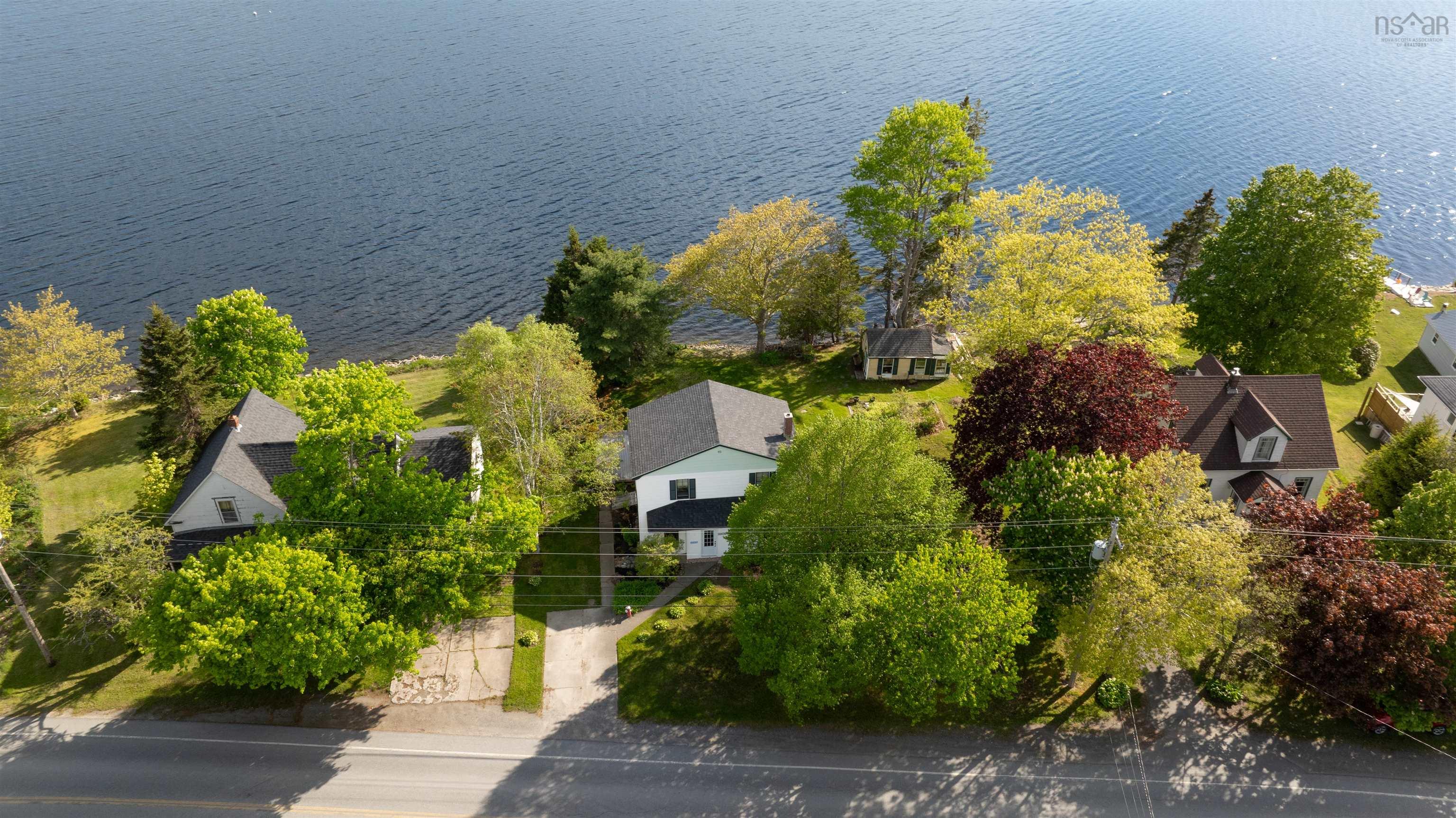 $399,900.00: 22676 Highway 7, Sheet Harbour