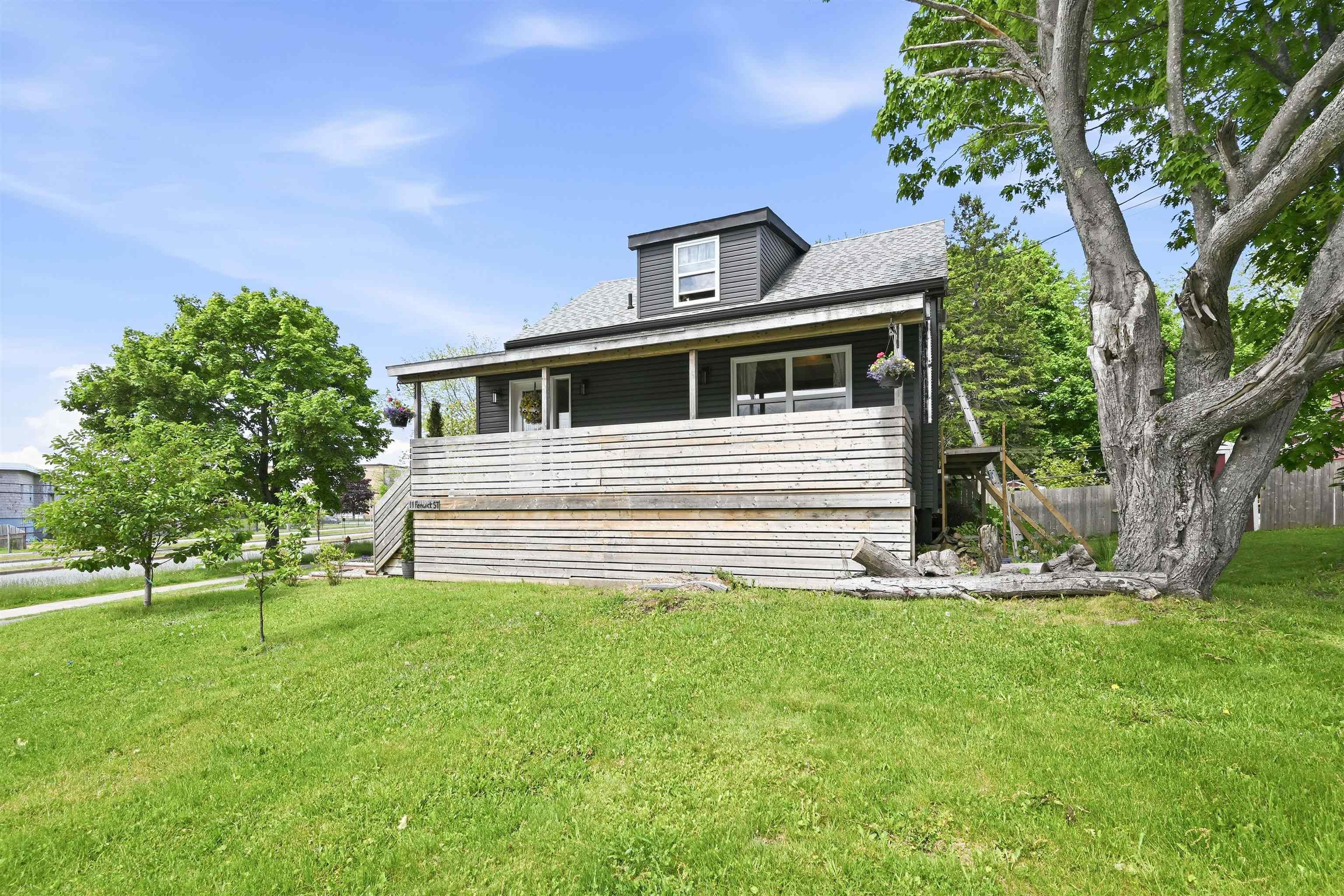 11 Fenwick Street, Dartmouth, NS (MLS 202614245)