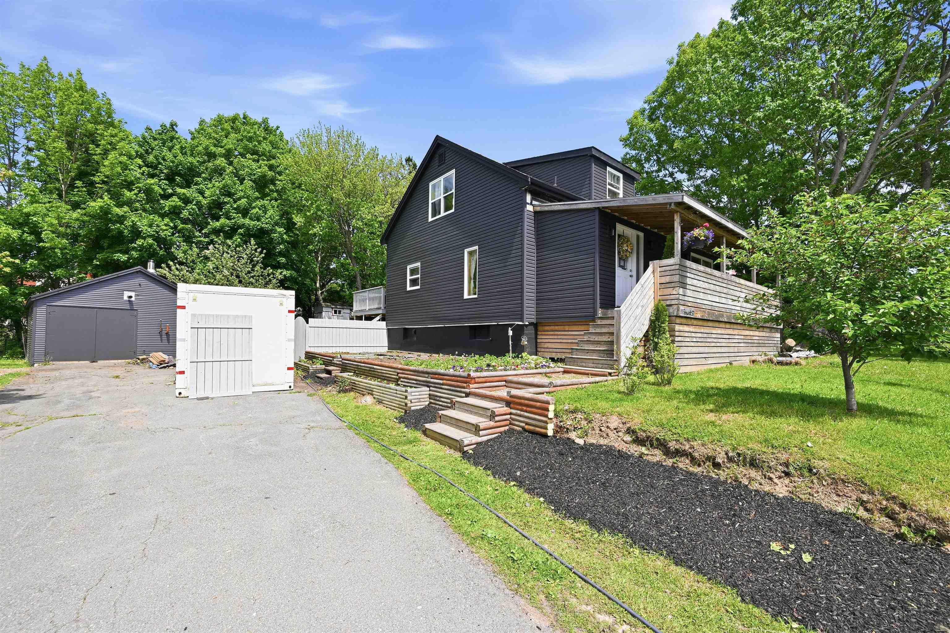 11 Fenwick Street, Dartmouth, NS (MLS 202614245)