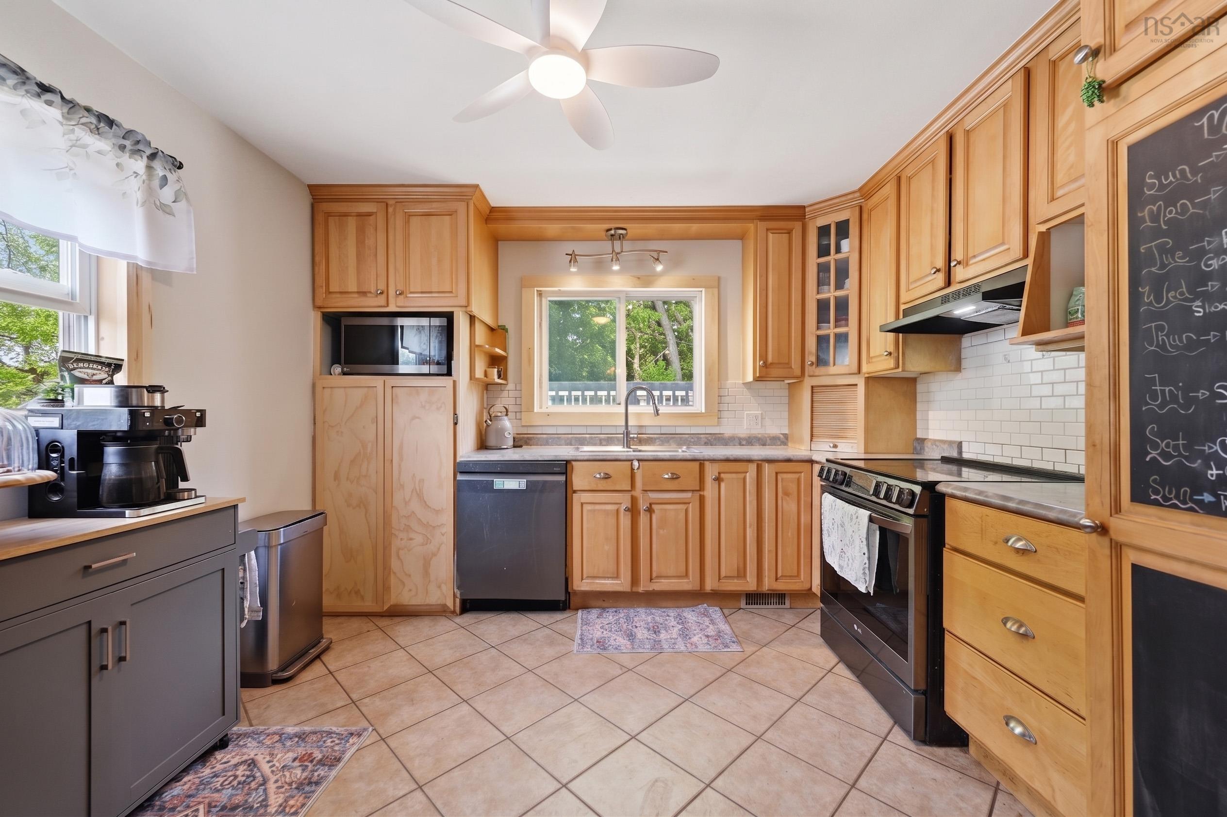 11 Fenwick Street, Dartmouth, NS (MLS 202614245)