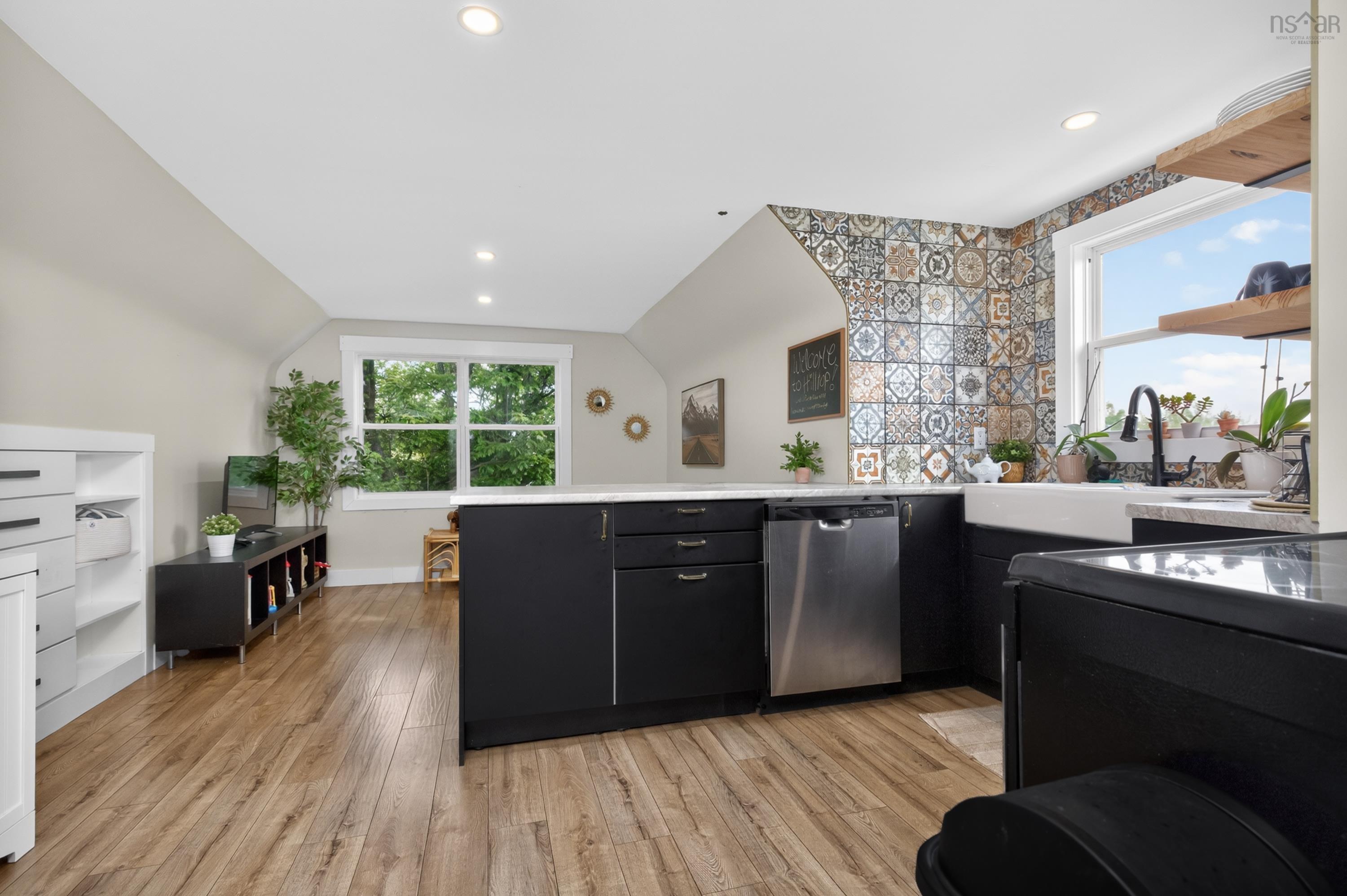 15 Hilltop Terrace, Dartmouth, NS (MLS 202614266)
