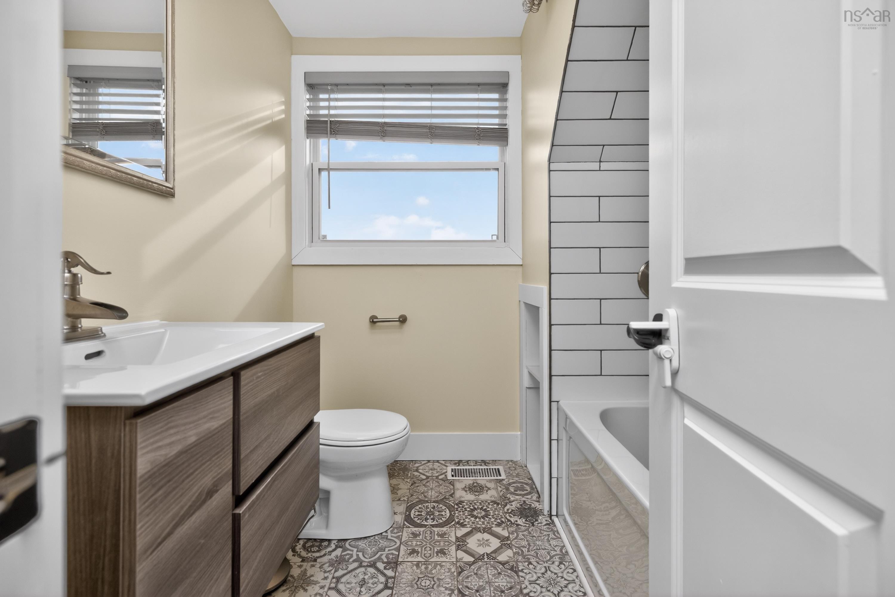 15 Hilltop Terrace, Dartmouth, NS (MLS 202614266)