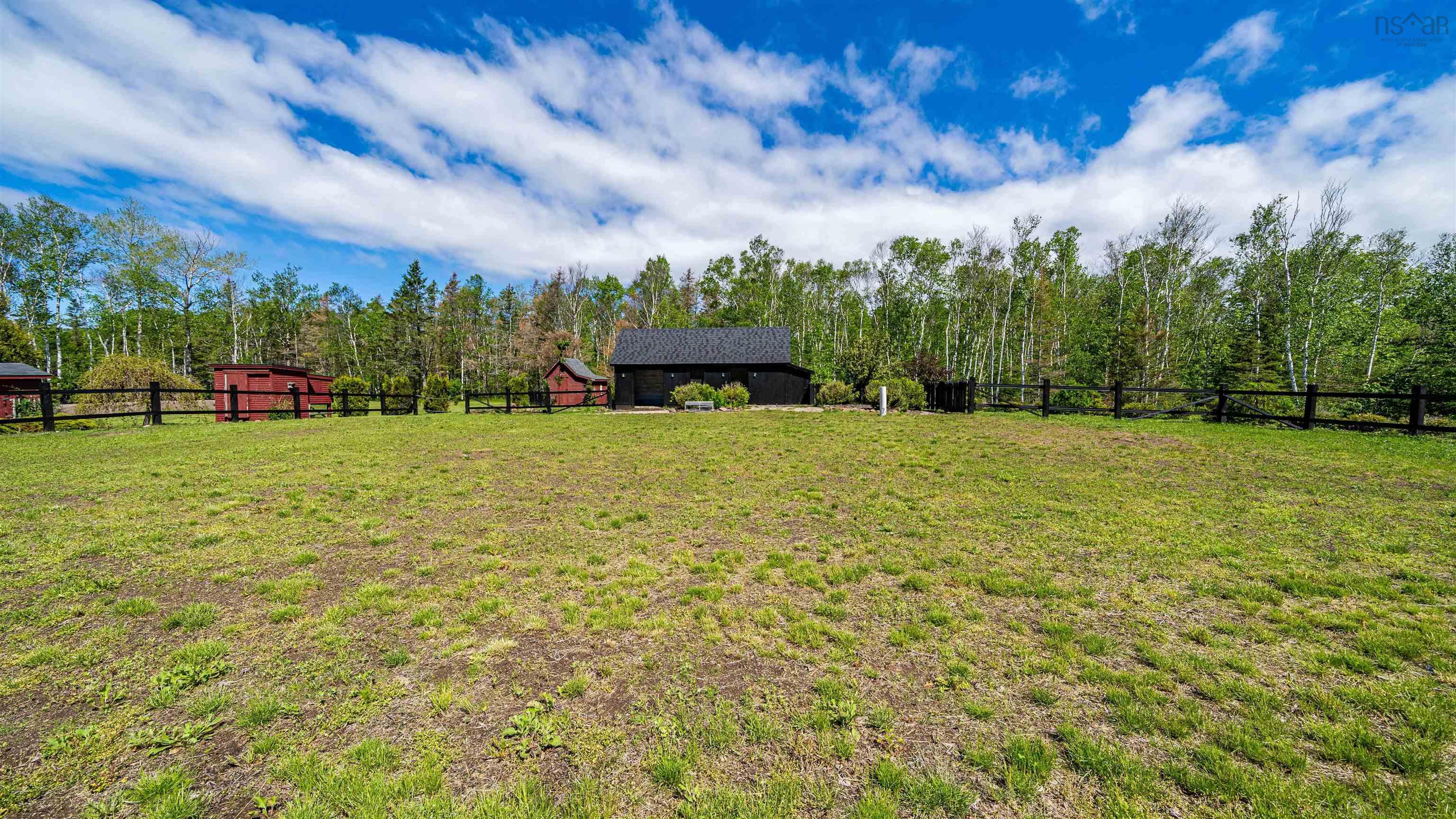 $549,900.00: 95 FOREST GLADE Road, Forest Glade