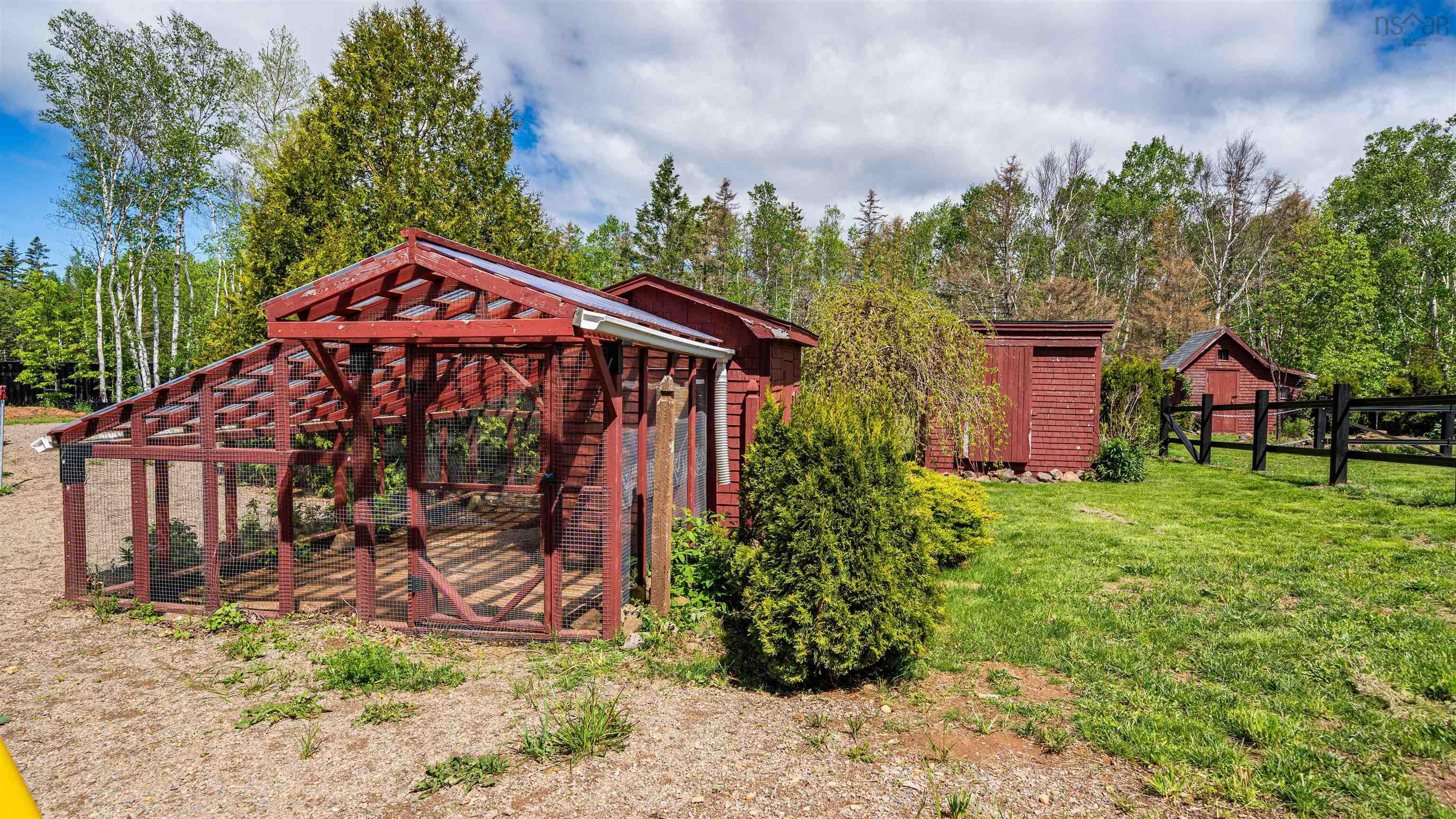 $549,900.00: 95 FOREST GLADE Road, Forest Glade