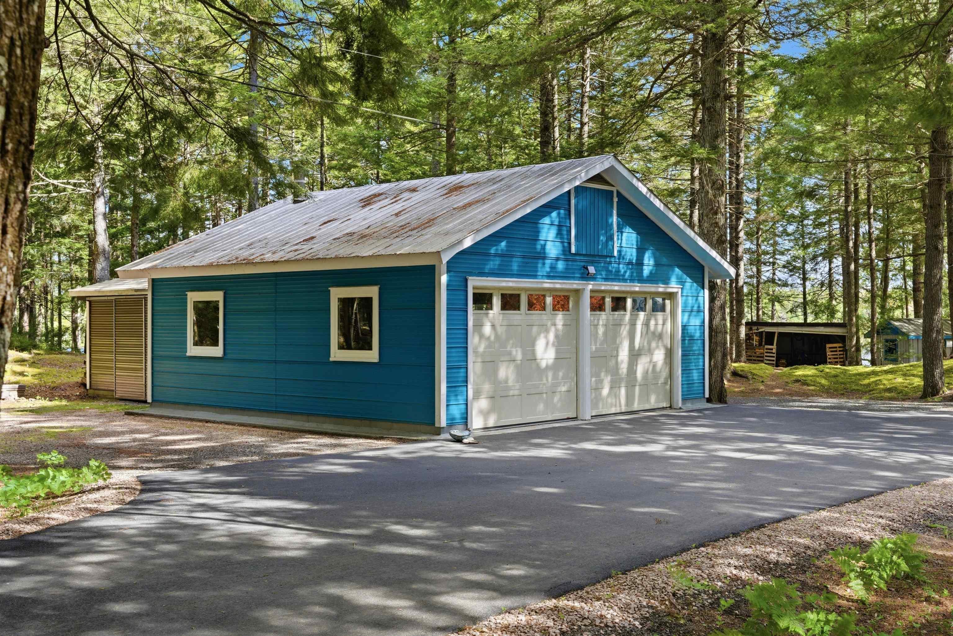$750,000.00: 3570 Highway 325, Newcombville