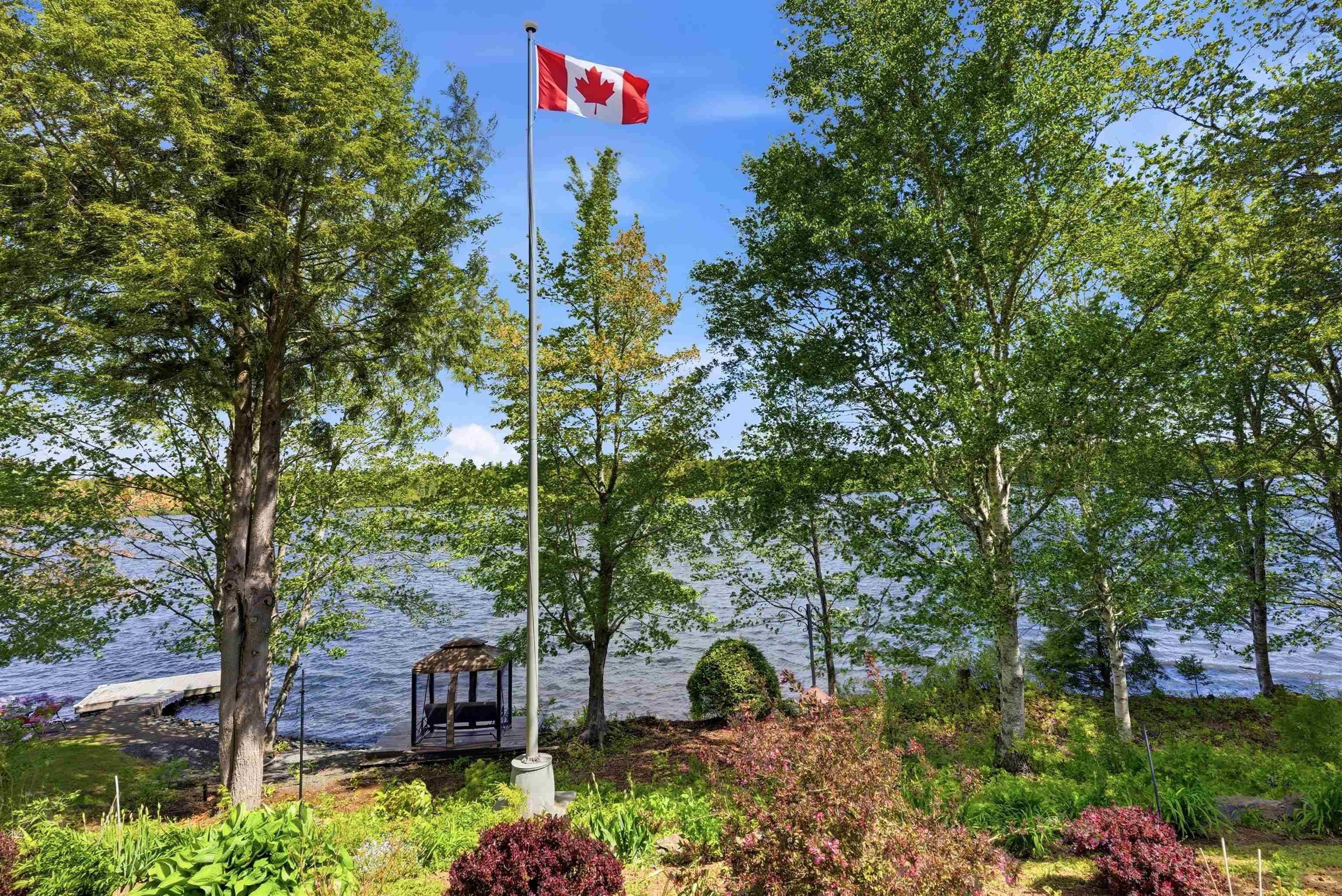 $750,000.00: 3570 Highway 325, Newcombville