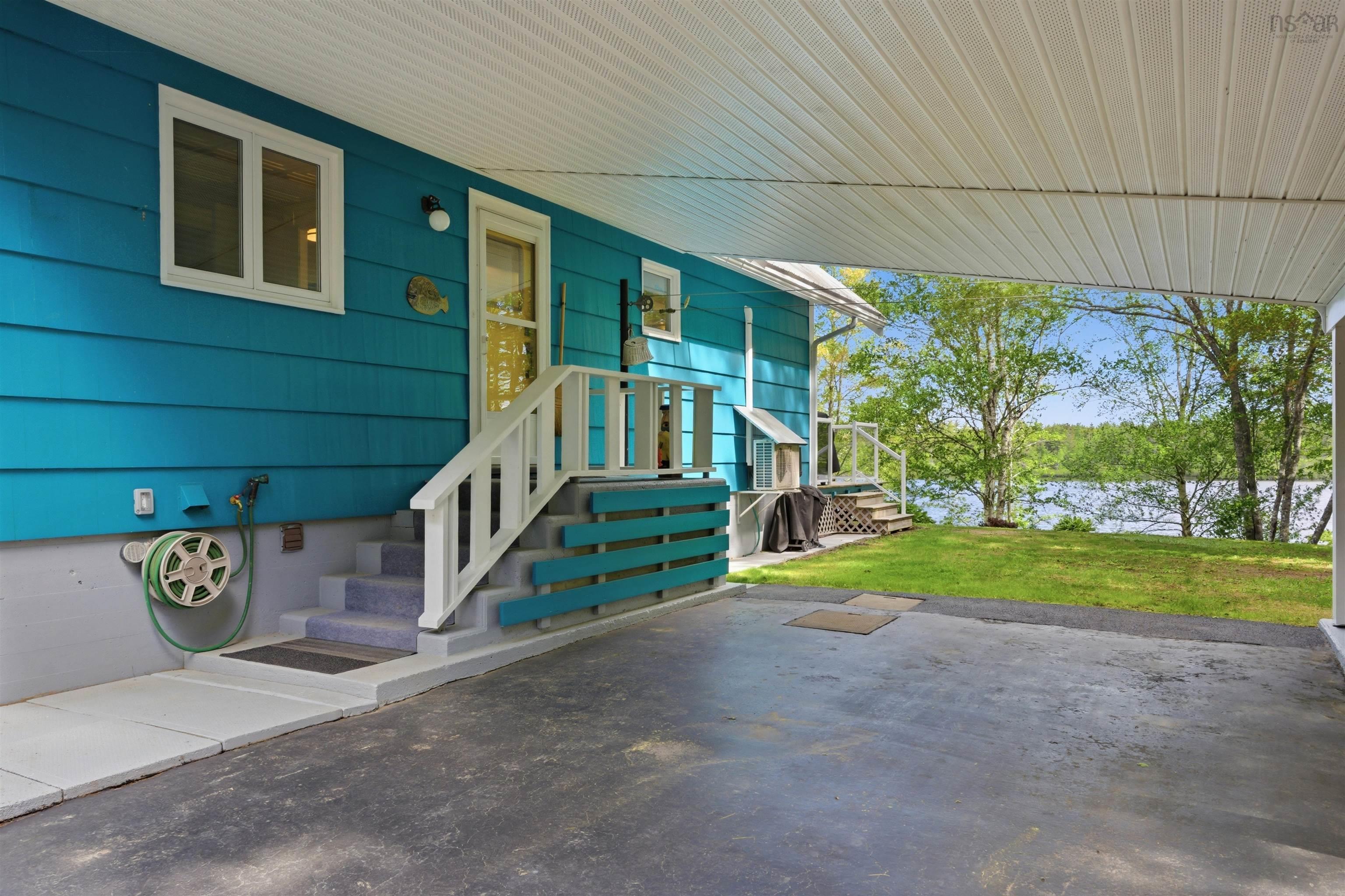 $750,000.00: 3570 Highway 325, Newcombville