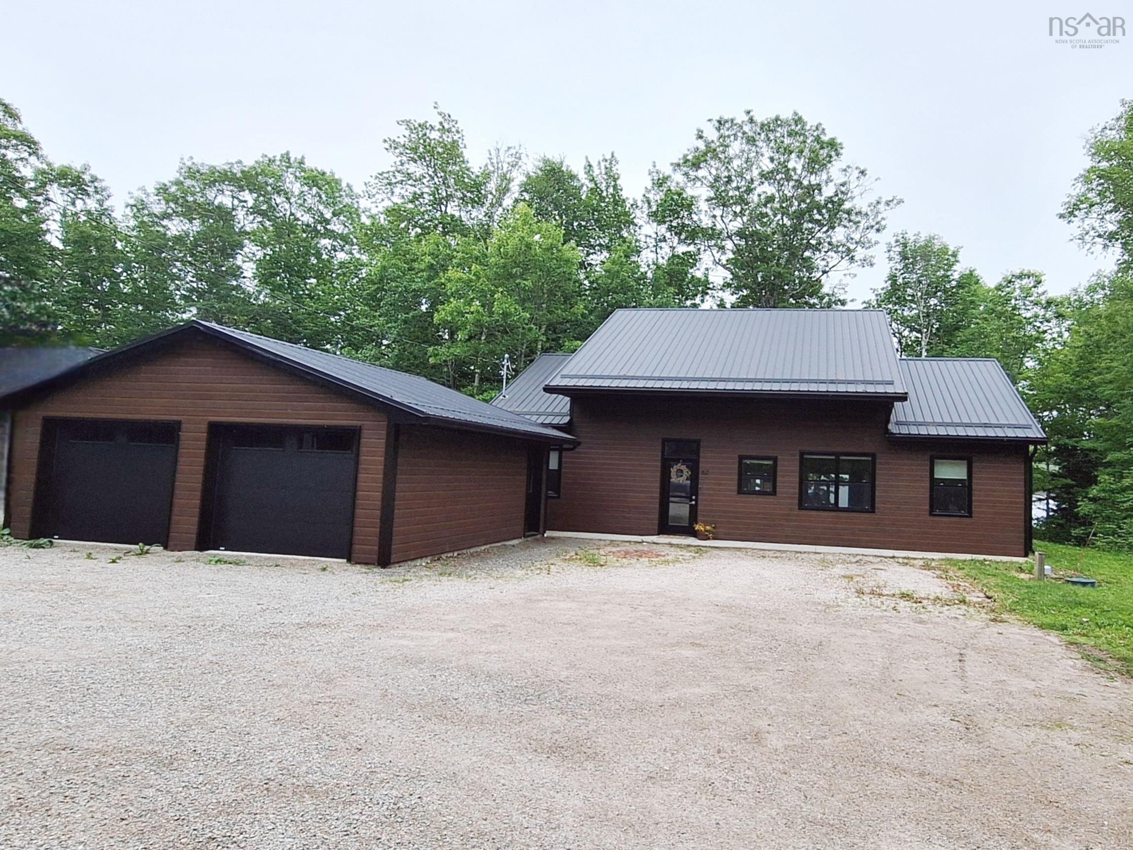 $744,900.00: 62 Canyon Point Road, Upper Vaughan