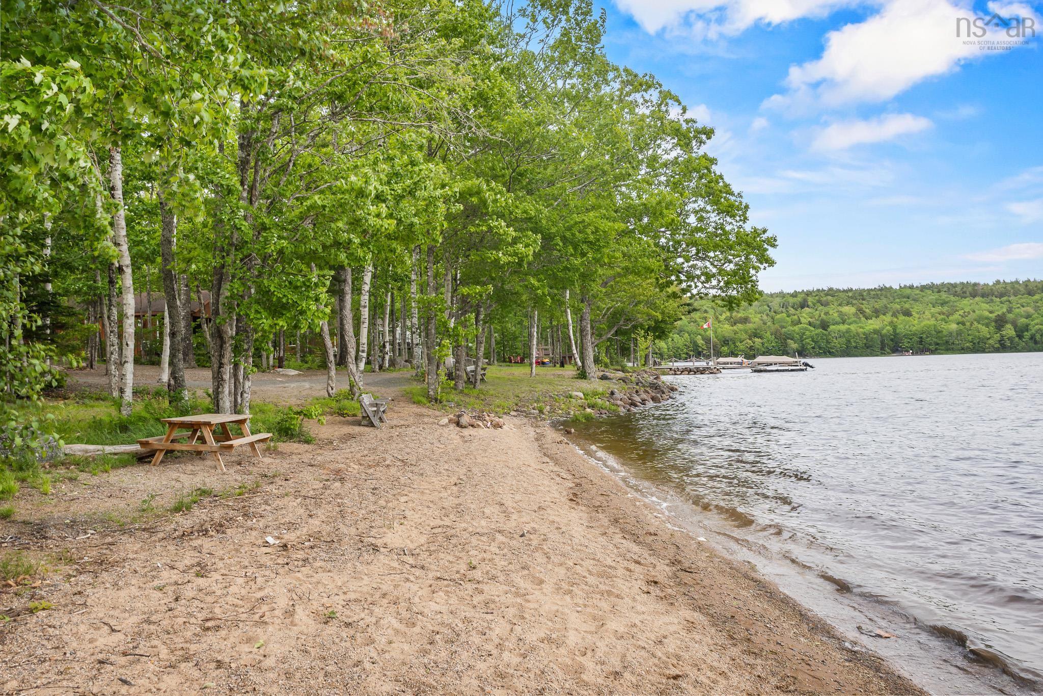 $744,900.00: 62 Canyon Point Road, Upper Vaughan