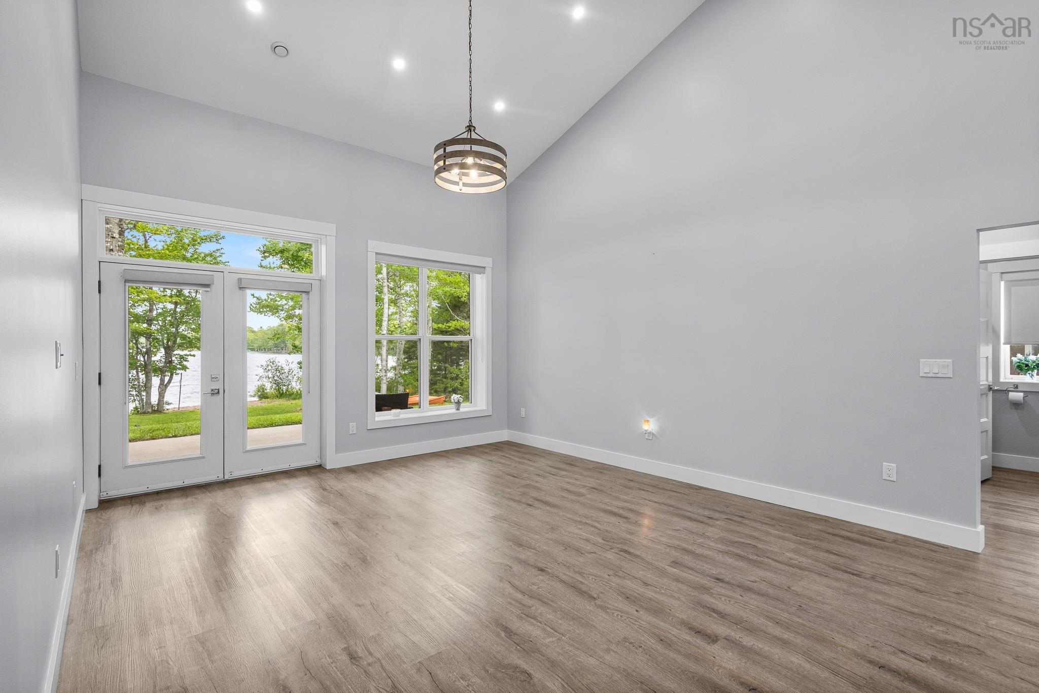 $744,900.00: 62 Canyon Point Road, Upper Vaughan