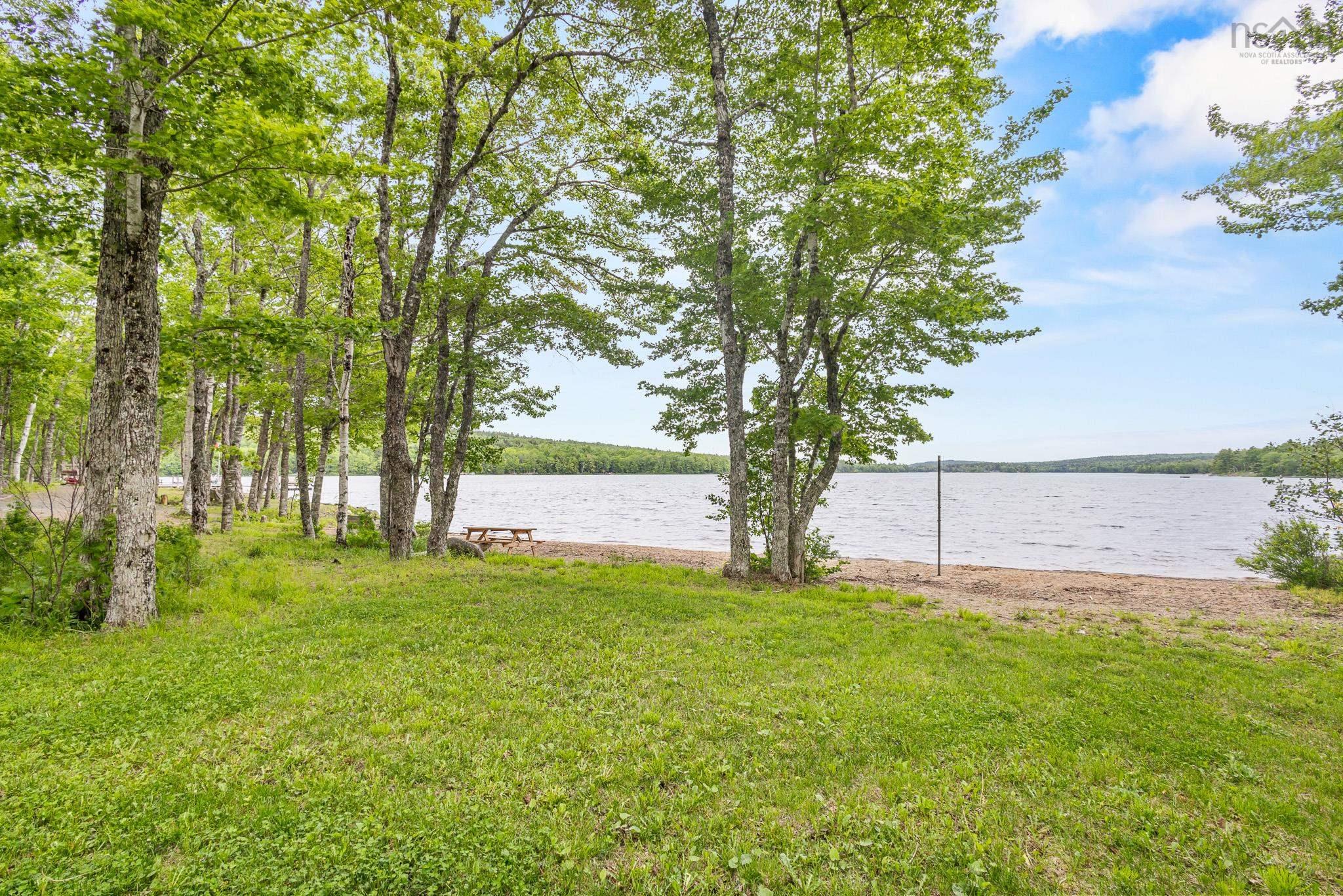 $744,900.00: 62 Canyon Point Road, Upper Vaughan