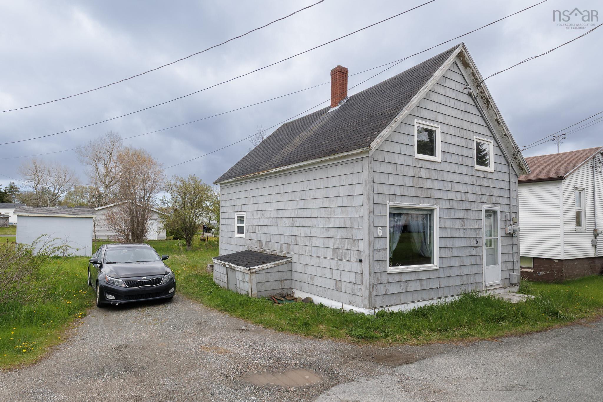$59,900.00: 6 Miles Lane, Glace Bay