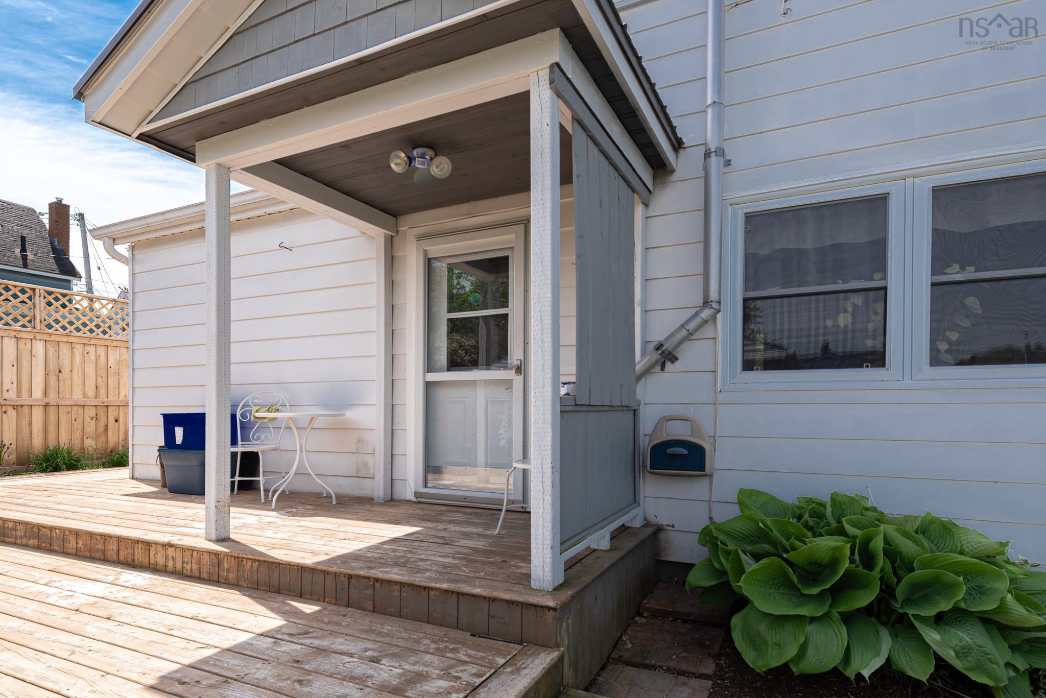 $399,900.00: 1925 Gregorys Lane, Westville