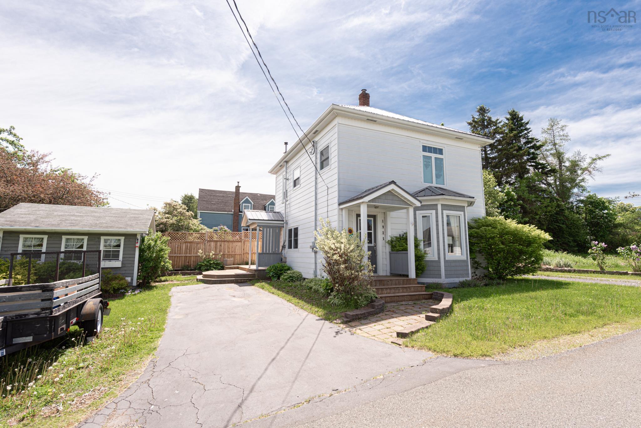 $399,900.00: 1925 Gregorys Lane, Westville