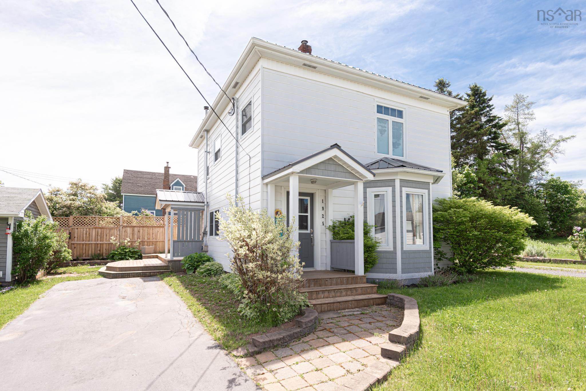 $399,900.00: 1925 Gregorys Lane, Westville
