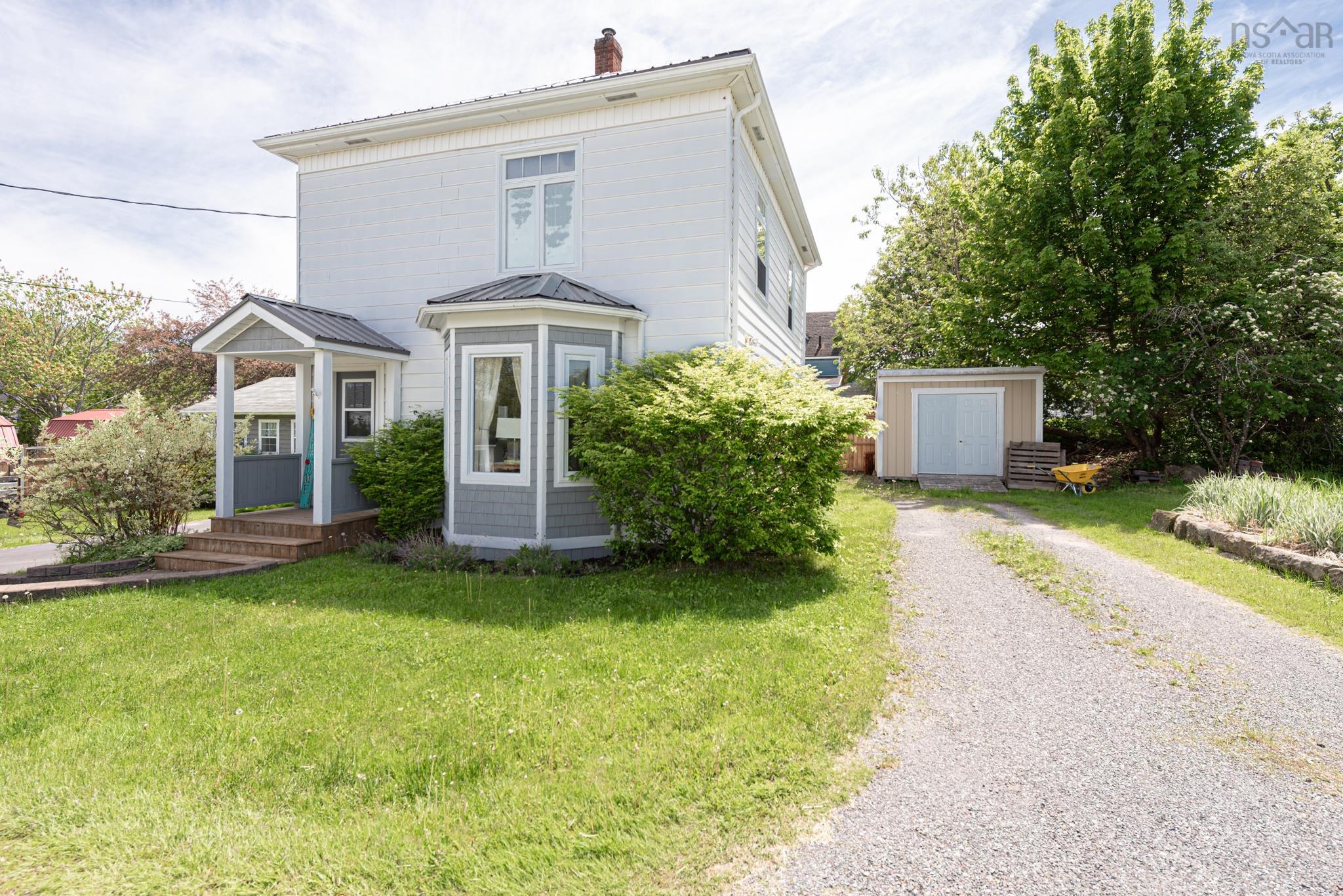 $399,900.00: 1925 Gregorys Lane, Westville