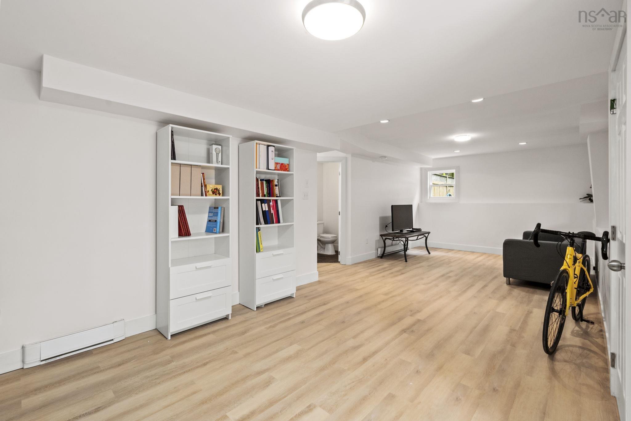 88 Lochmoor Lane, Dartmouth, NS (MLS 202614316)