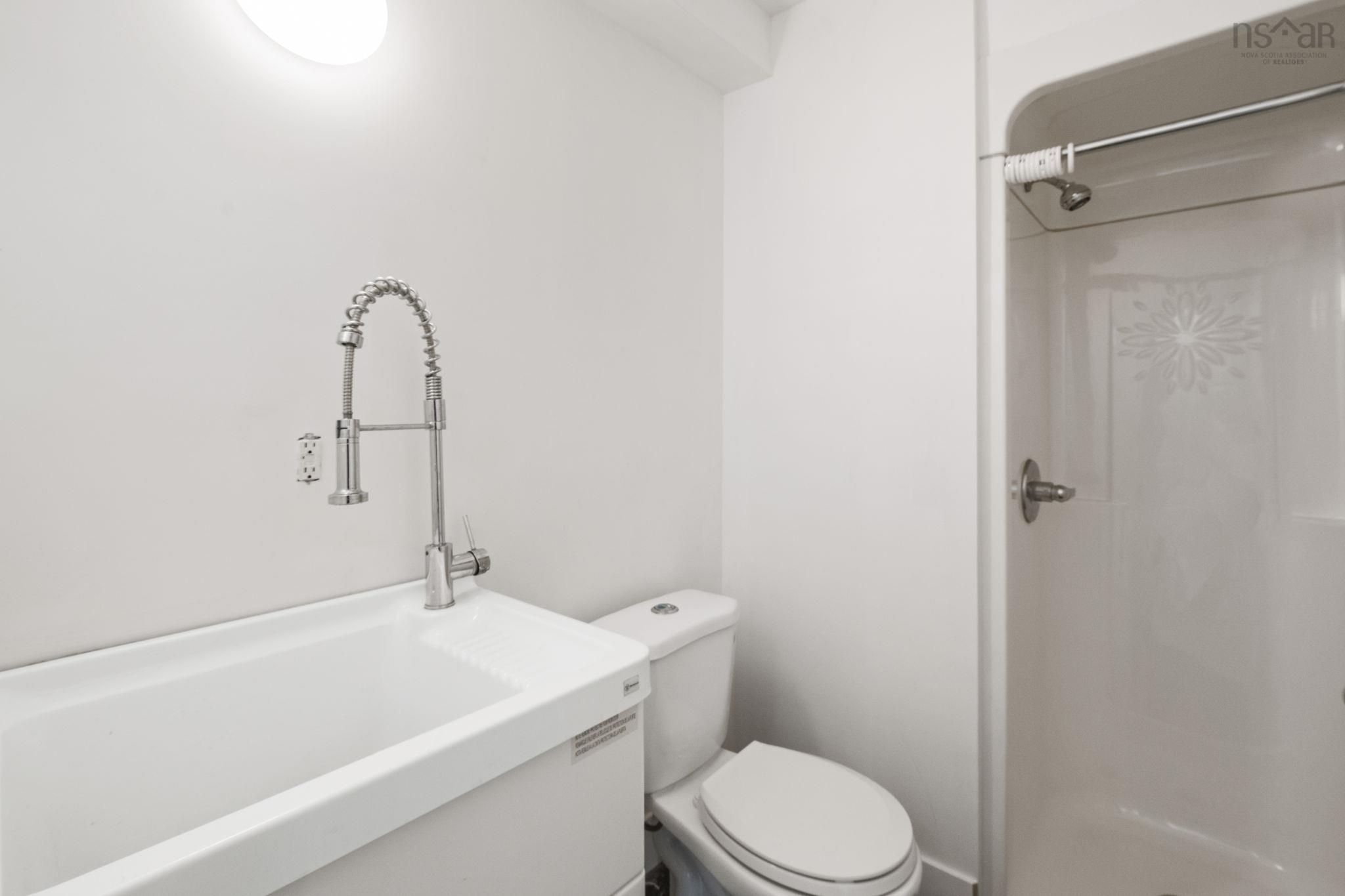88 Lochmoor Lane, Dartmouth, NS (MLS 202614316)