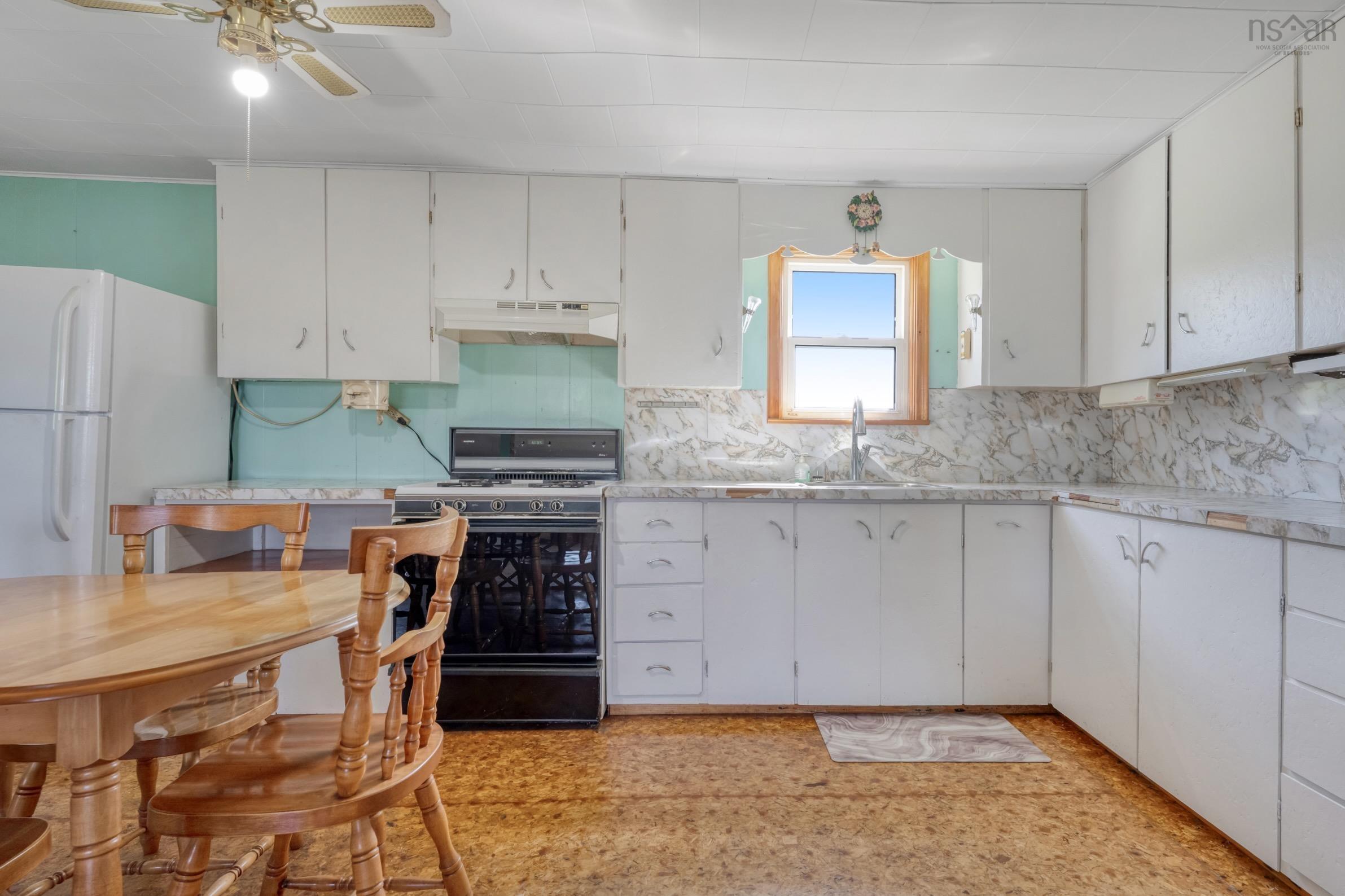 $699,000.00: 79 Mosher Road, Kingsburg