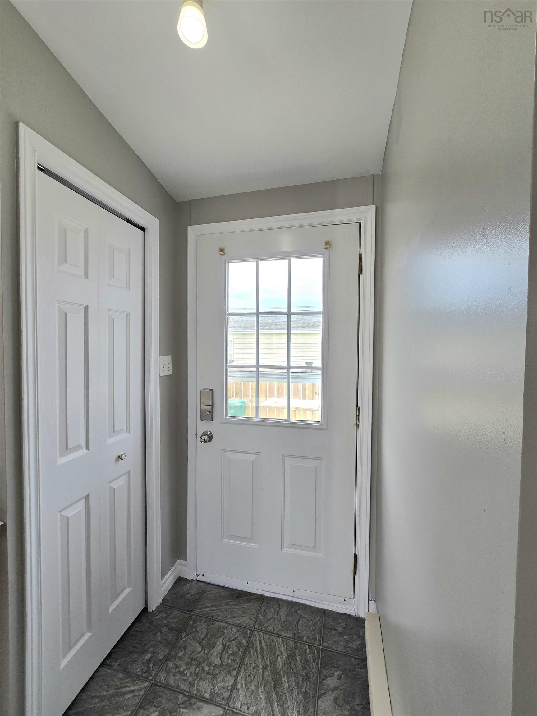 $199,900.00: 9 Highfield Ave Avenue, Lower South River