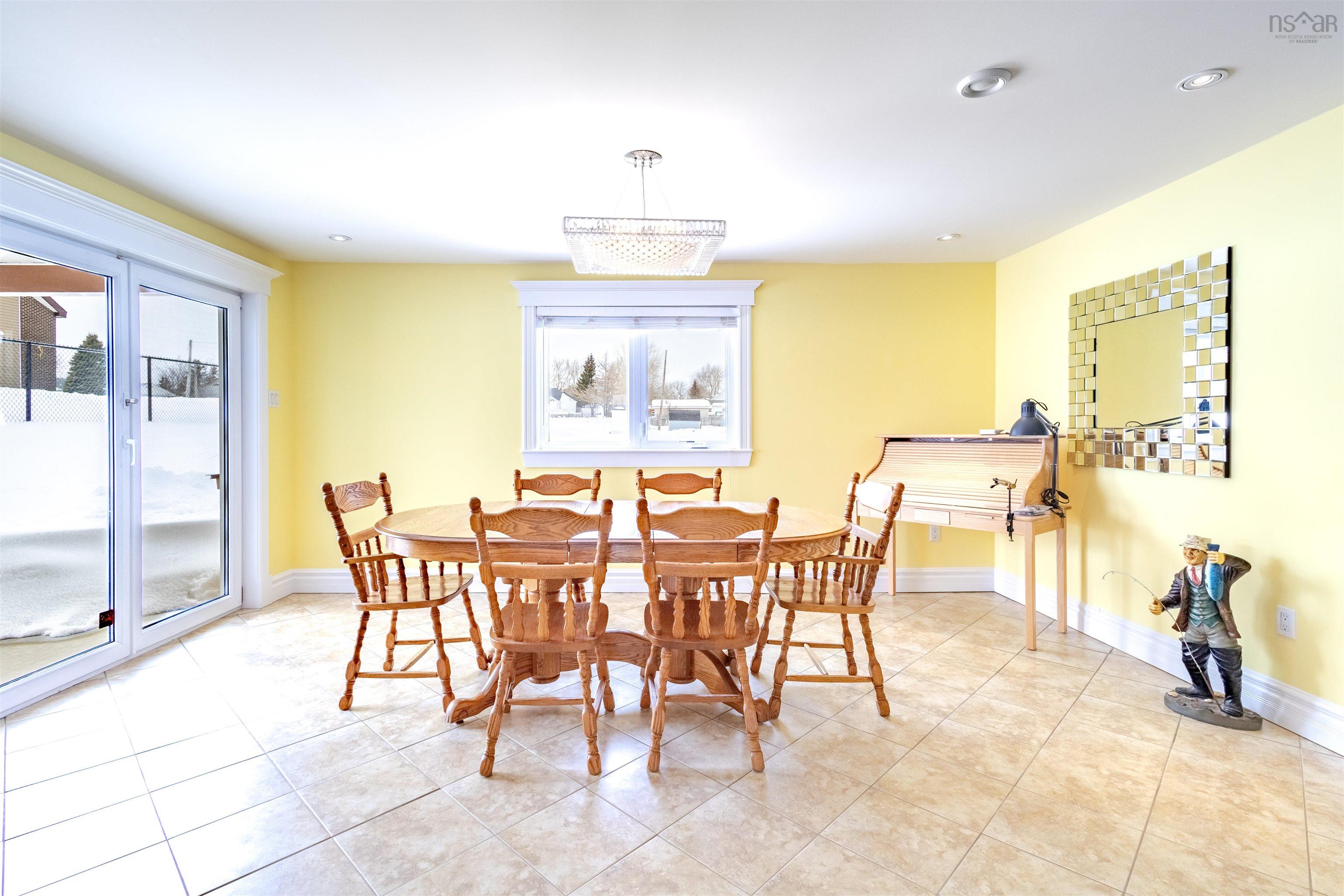$725,000.00: 507 King Street, New Waterford