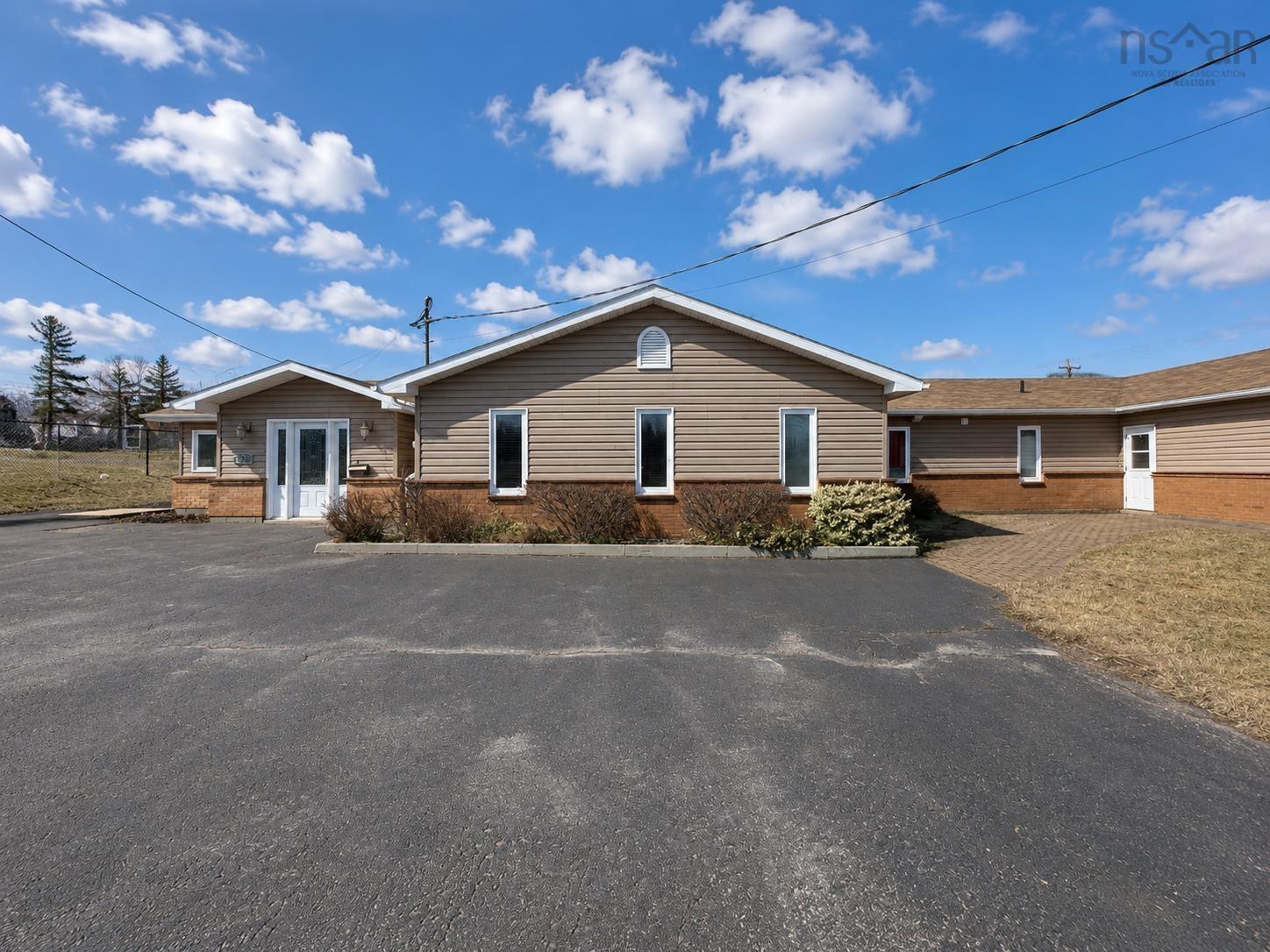 $725,000.00: 507 King Street, New Waterford