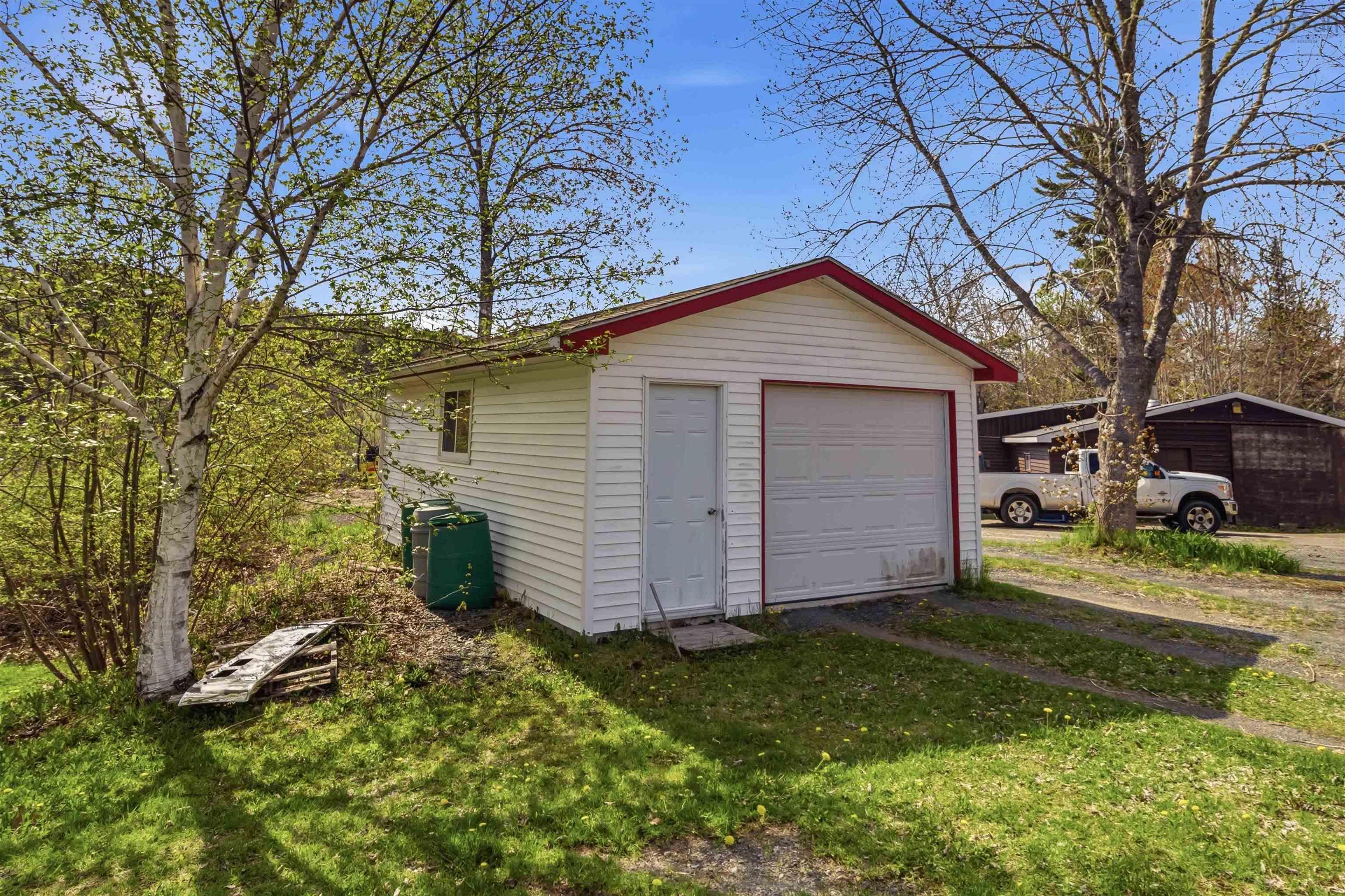 $335,000.00: 293 Holland Road, Fletchers Lake