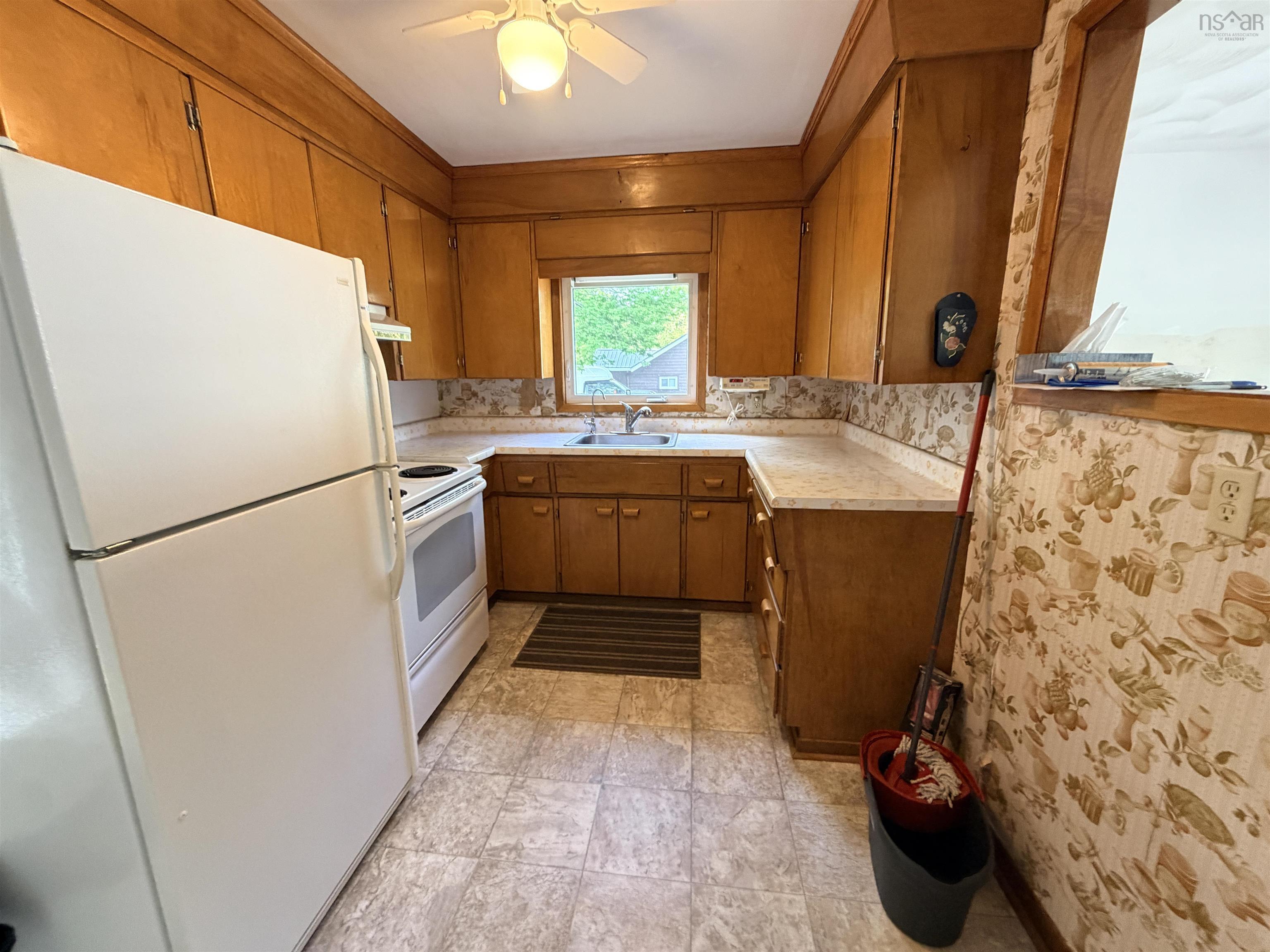 $335,000.00: 293 Holland Road, Fletchers Lake