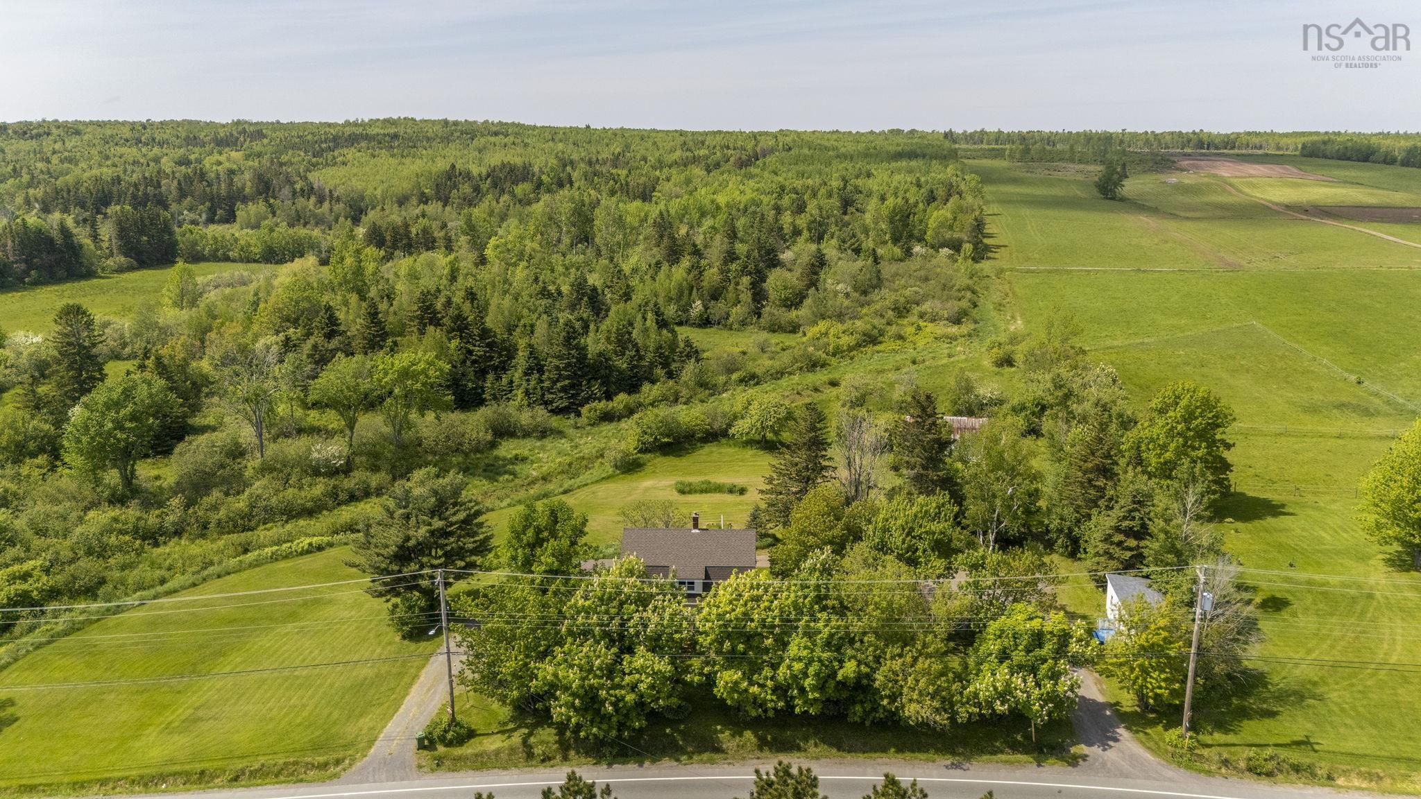 $368,800.00: 2763 Highway 376, Lyons Brook