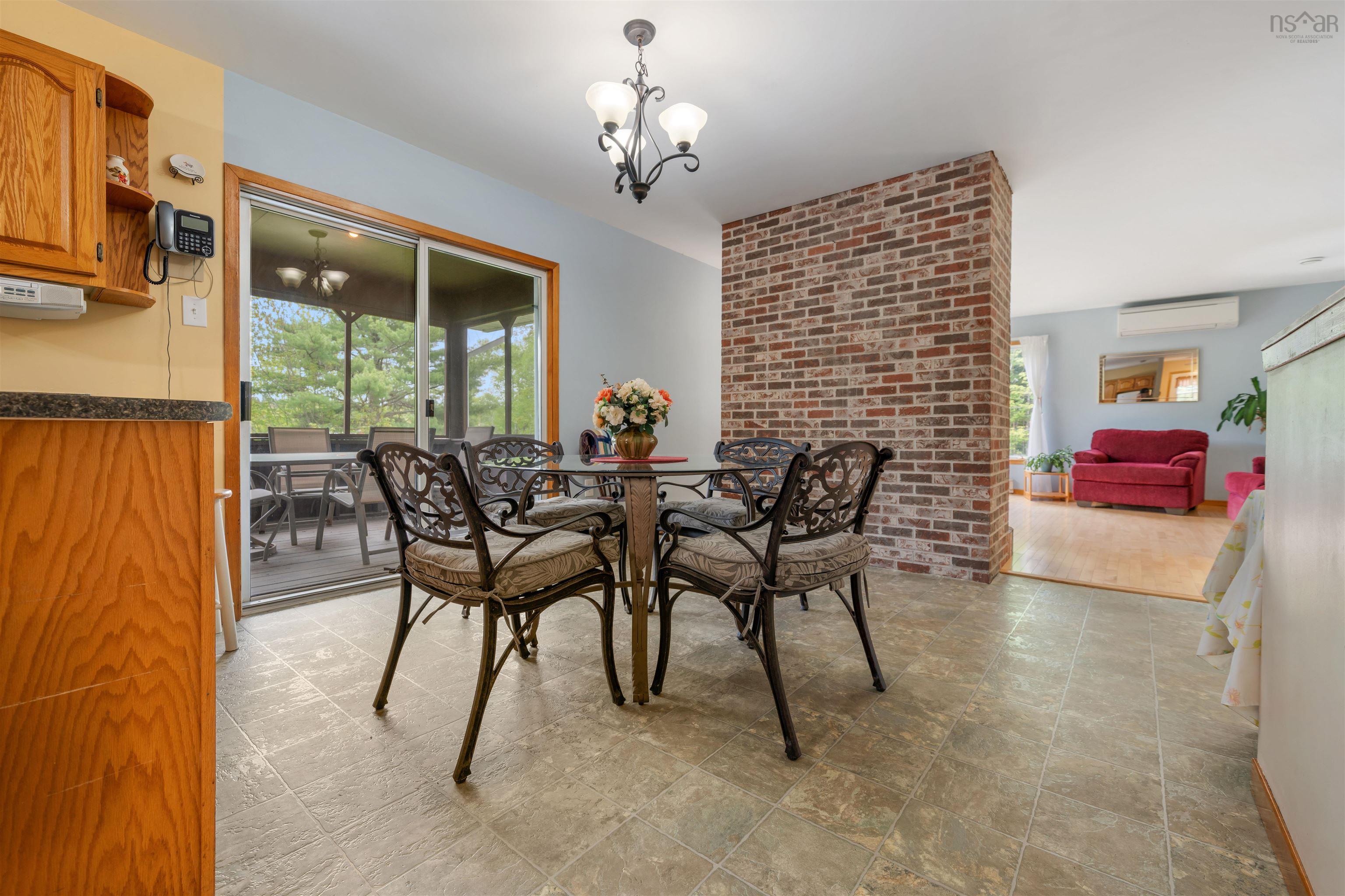 $349,900.00: 45 Hospital Road, Sherbrooke
