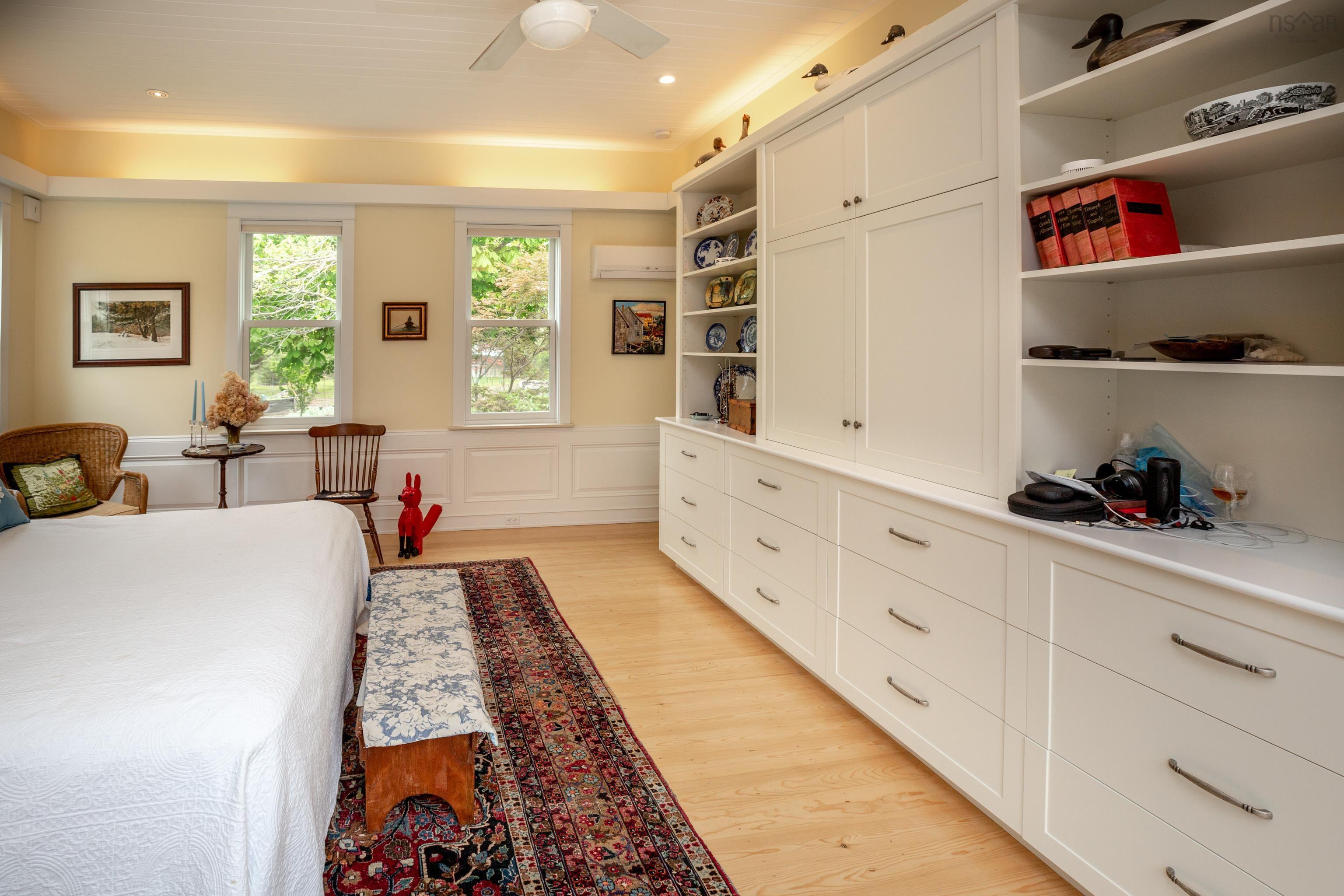 $1,390,000.00: 150 Knickle Road Extension, Lunenburg