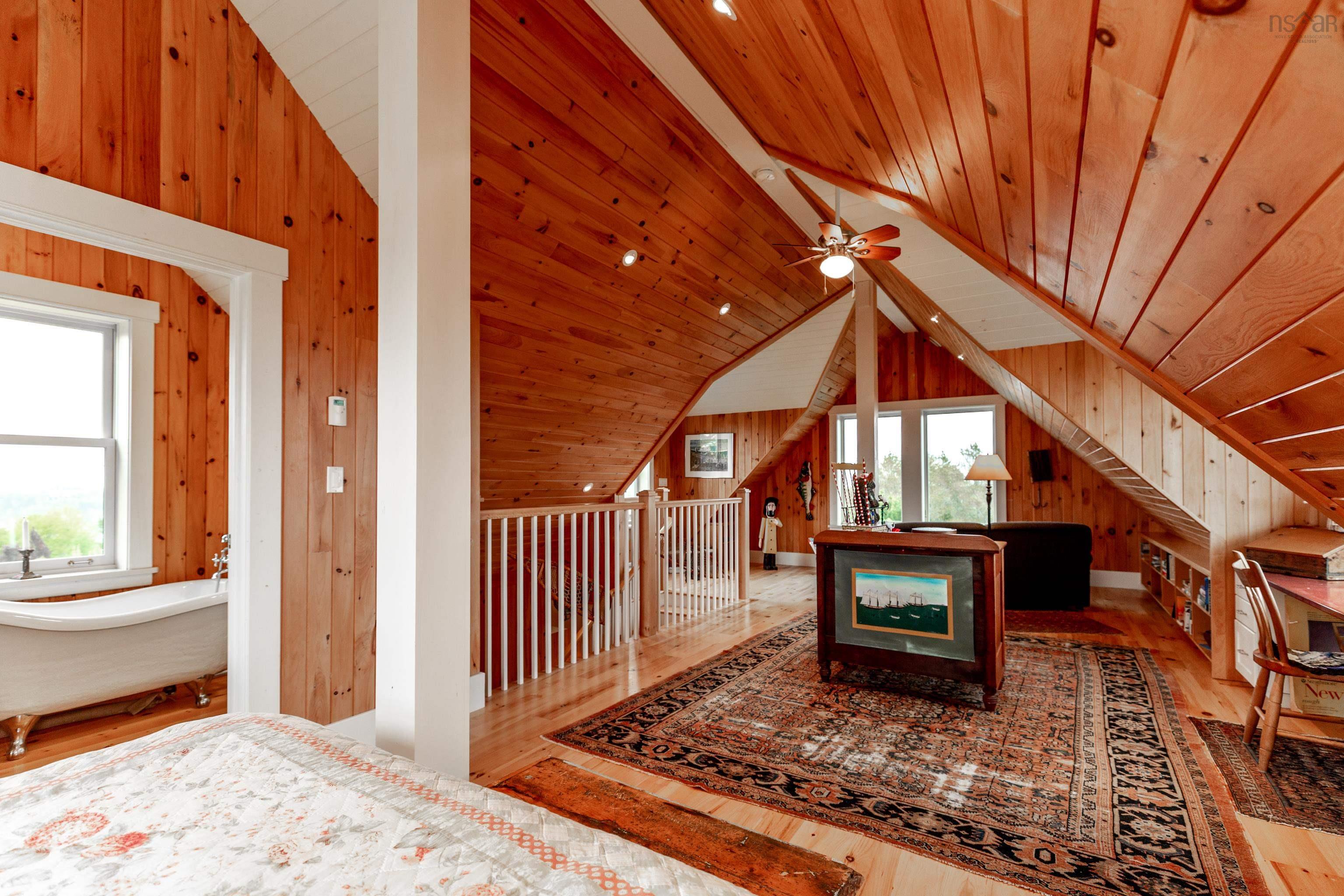 $1,390,000.00: 150 Knickle Road Extension, Lunenburg