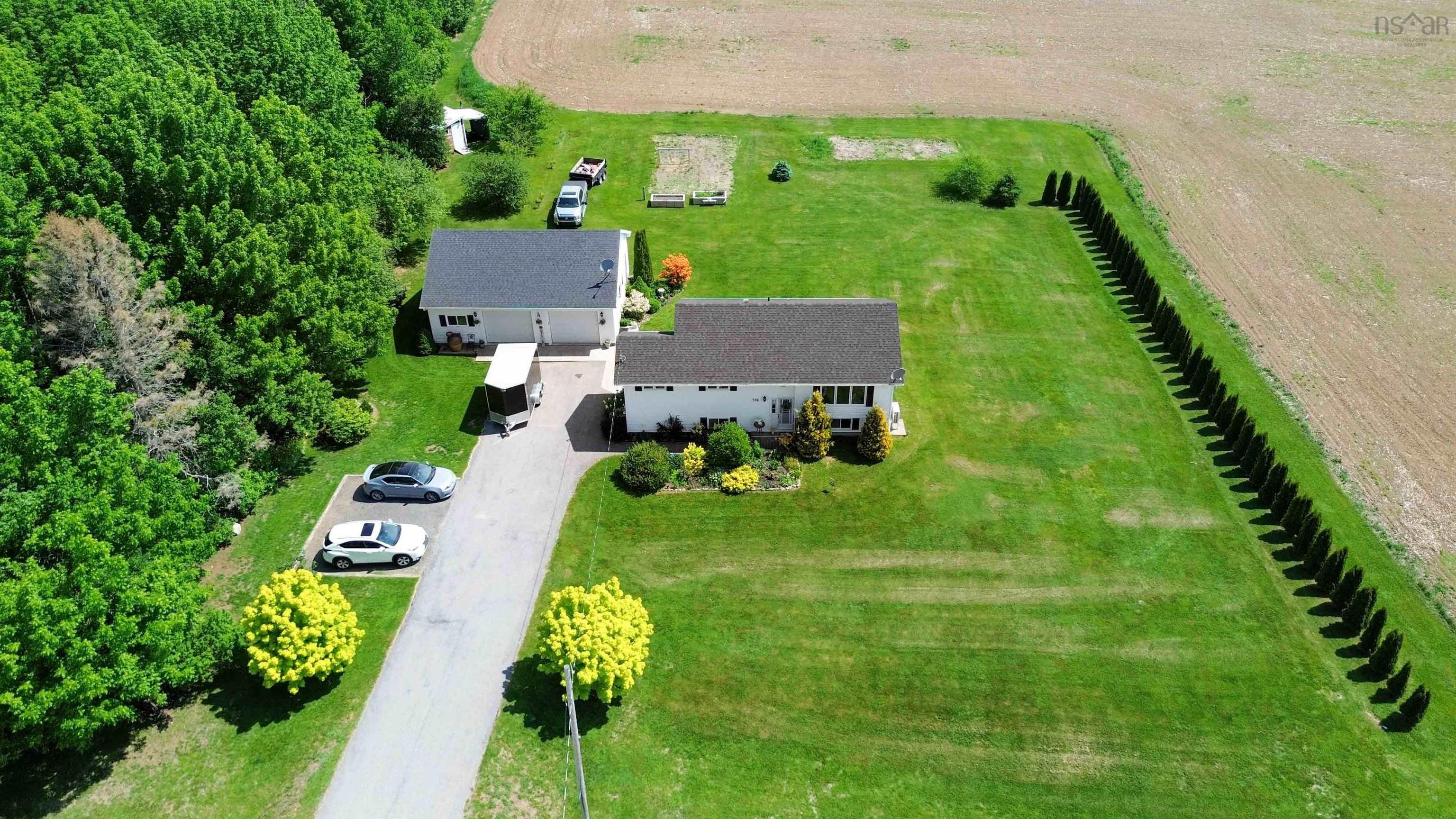 $549,000.00: 598 English Mountain Road, Canaan