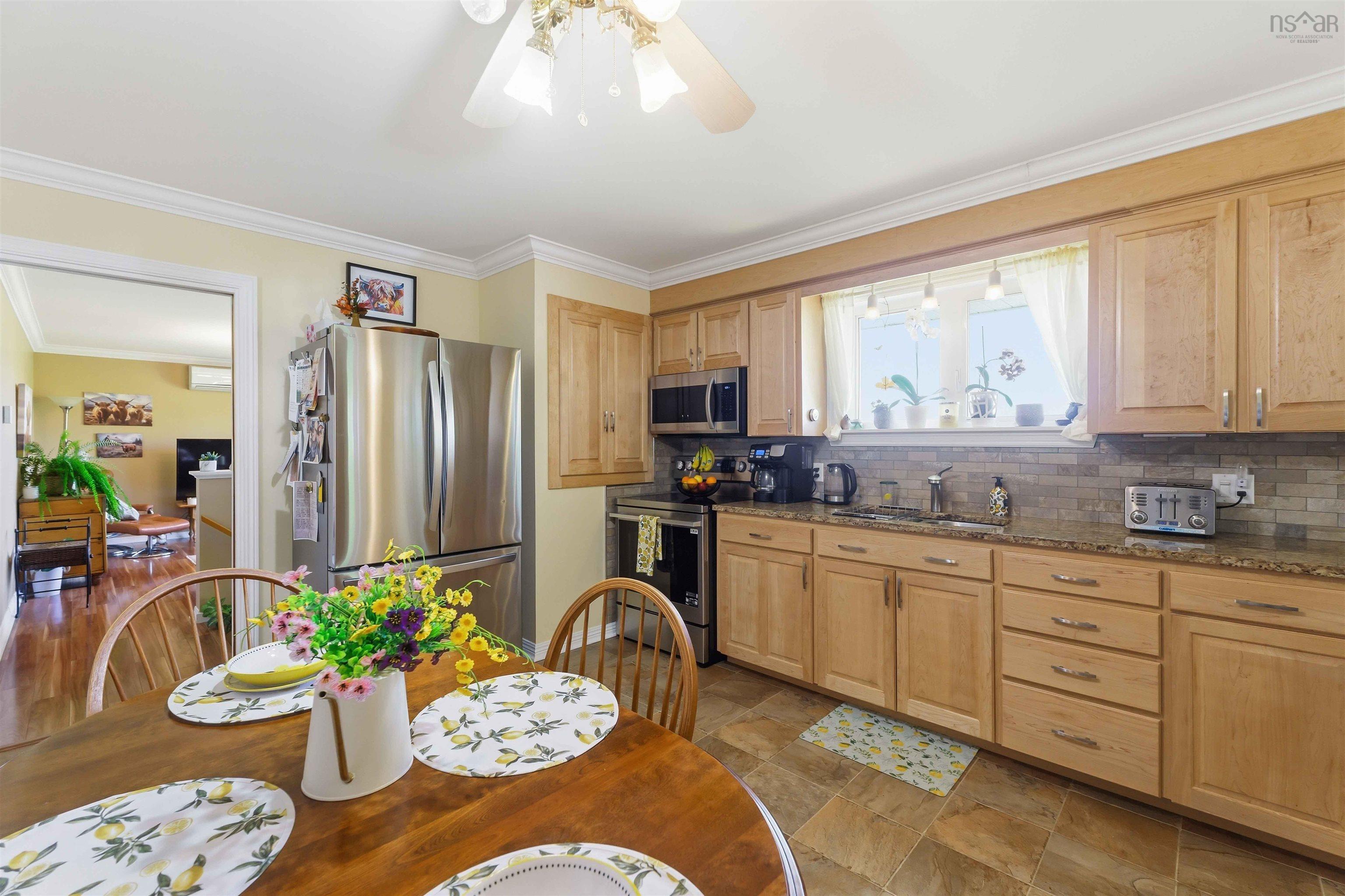$549,000.00: 598 English Mountain Road, Canaan