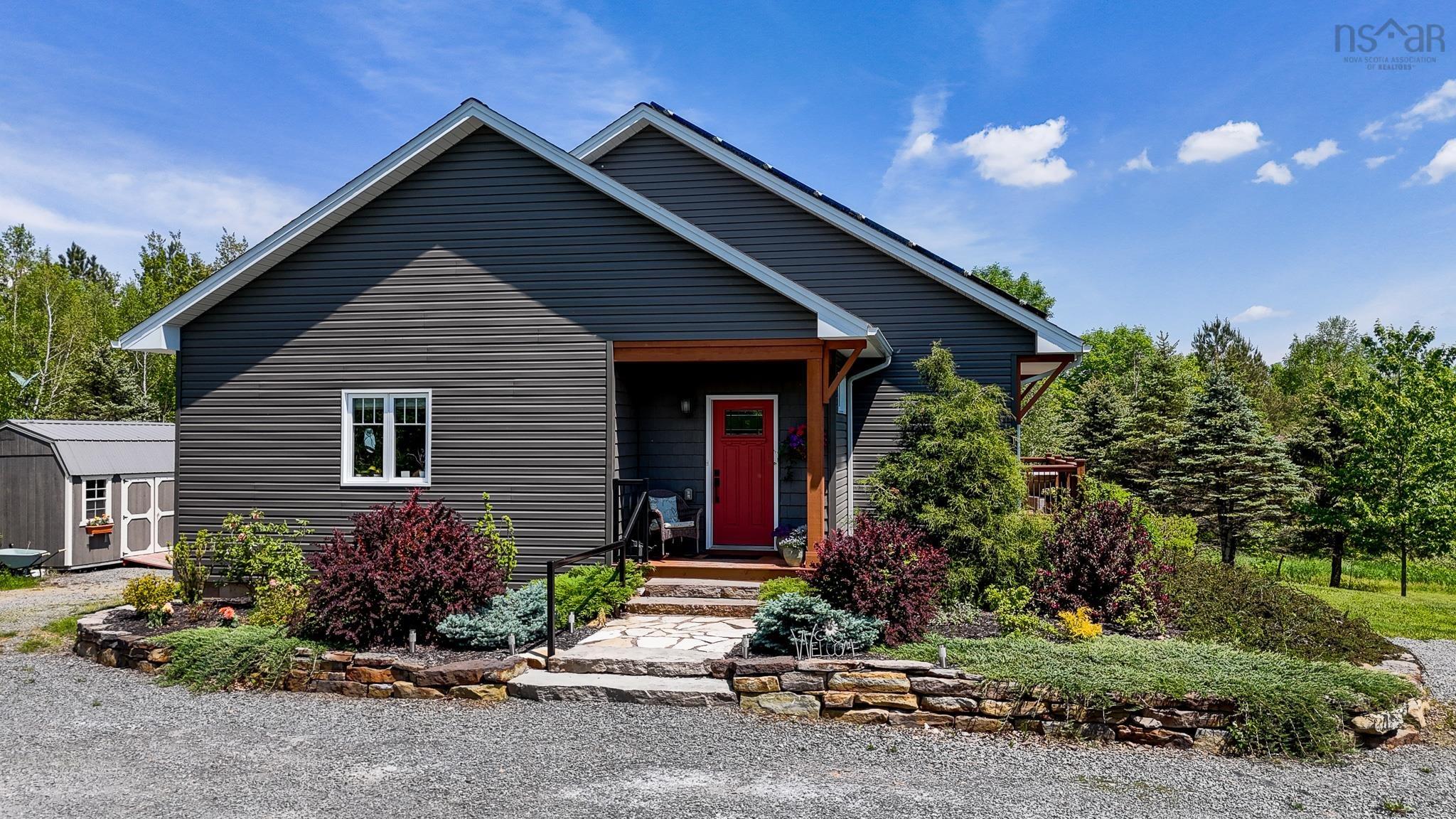 $750,000.00: 36 Curry Road, Falmouth