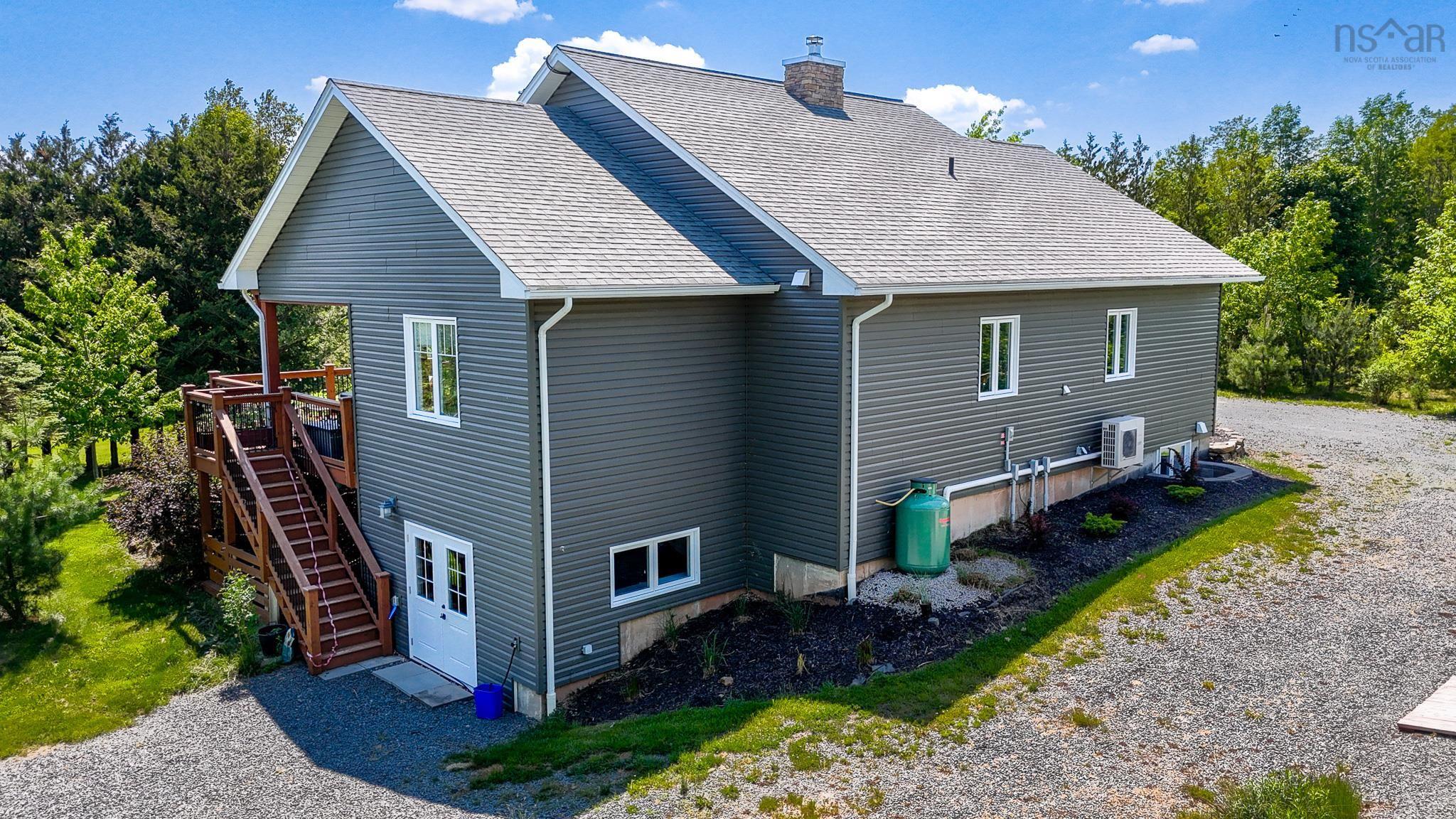 $750,000.00: 36 Curry Road, Falmouth