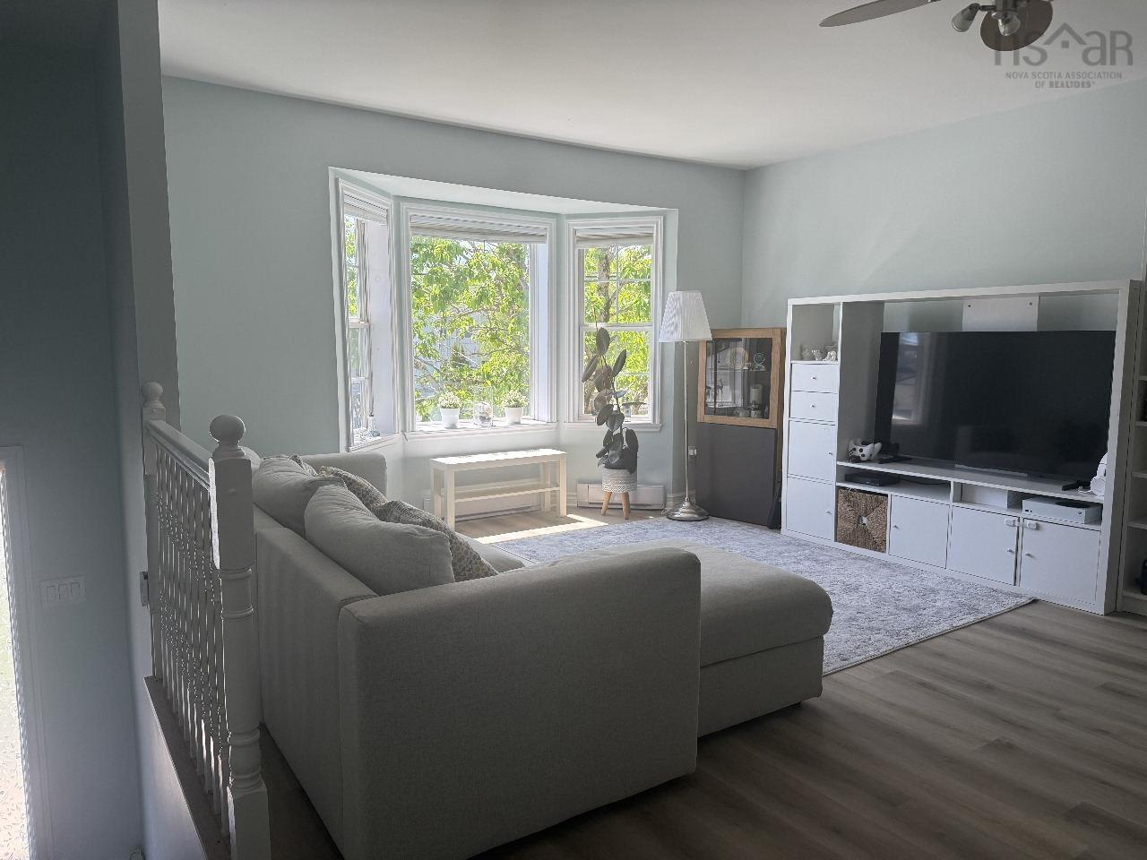 $389,900.00: 54 Hemlock Drive, Elmsdale