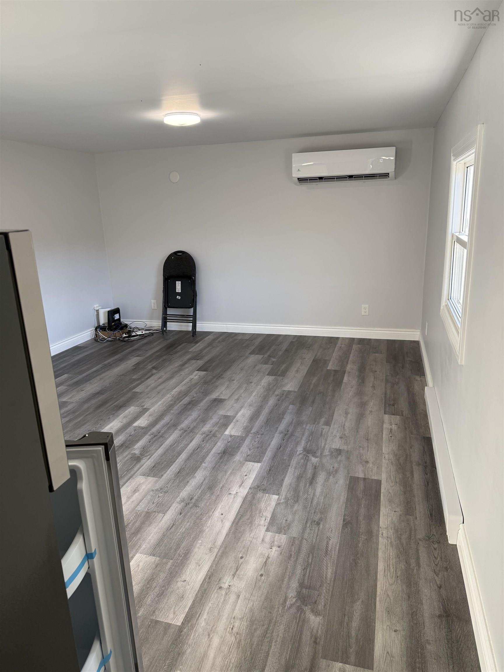 $275,000.00: 1600 Lingan Road, River Ryan