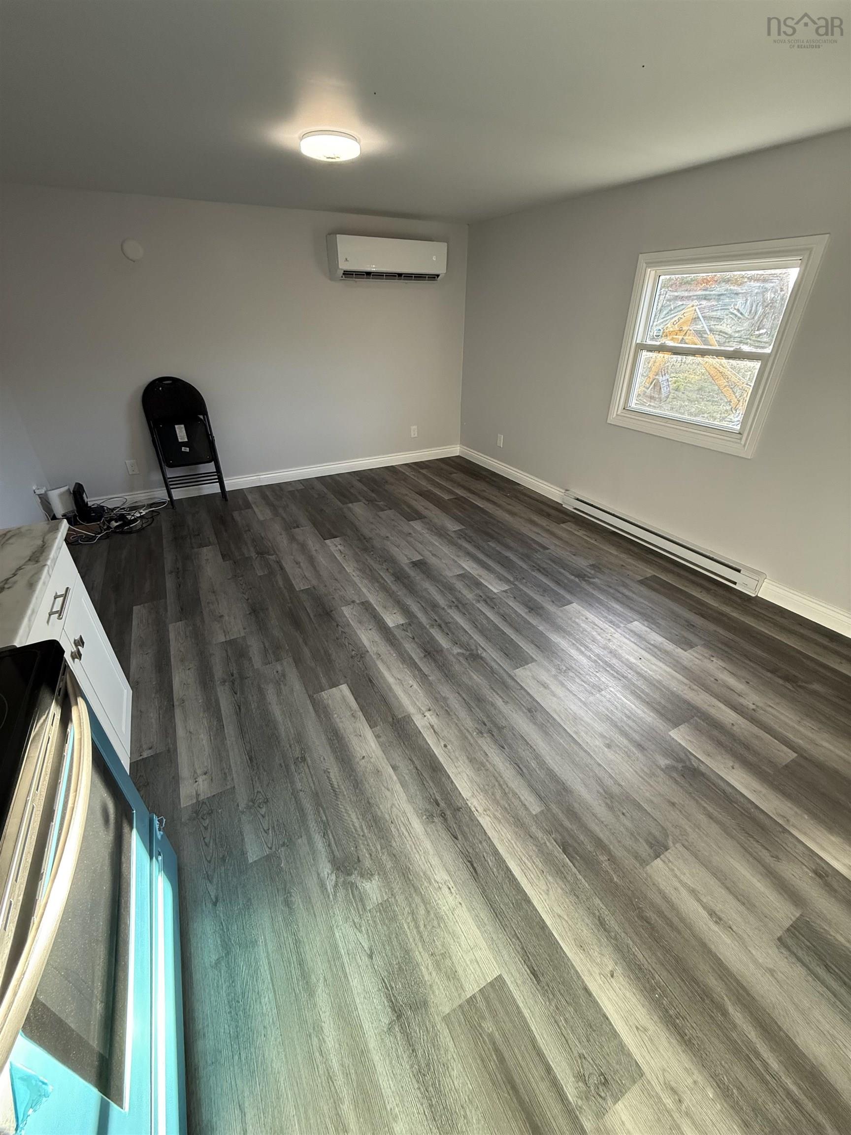 $275,000.00: 1600 Lingan Road, River Ryan