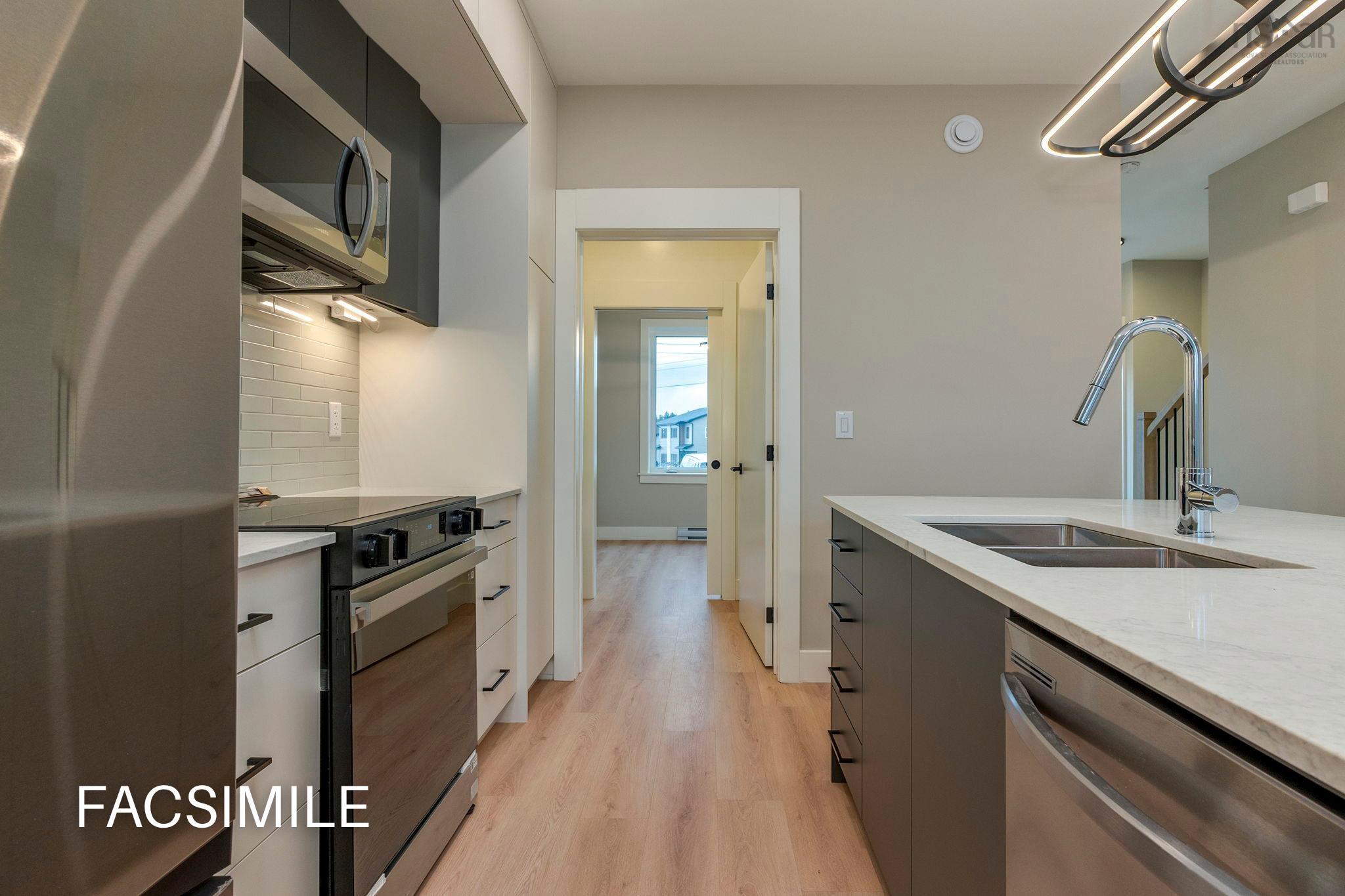 $719,900.00: 31A 220 Honeygold Drive, Halifax