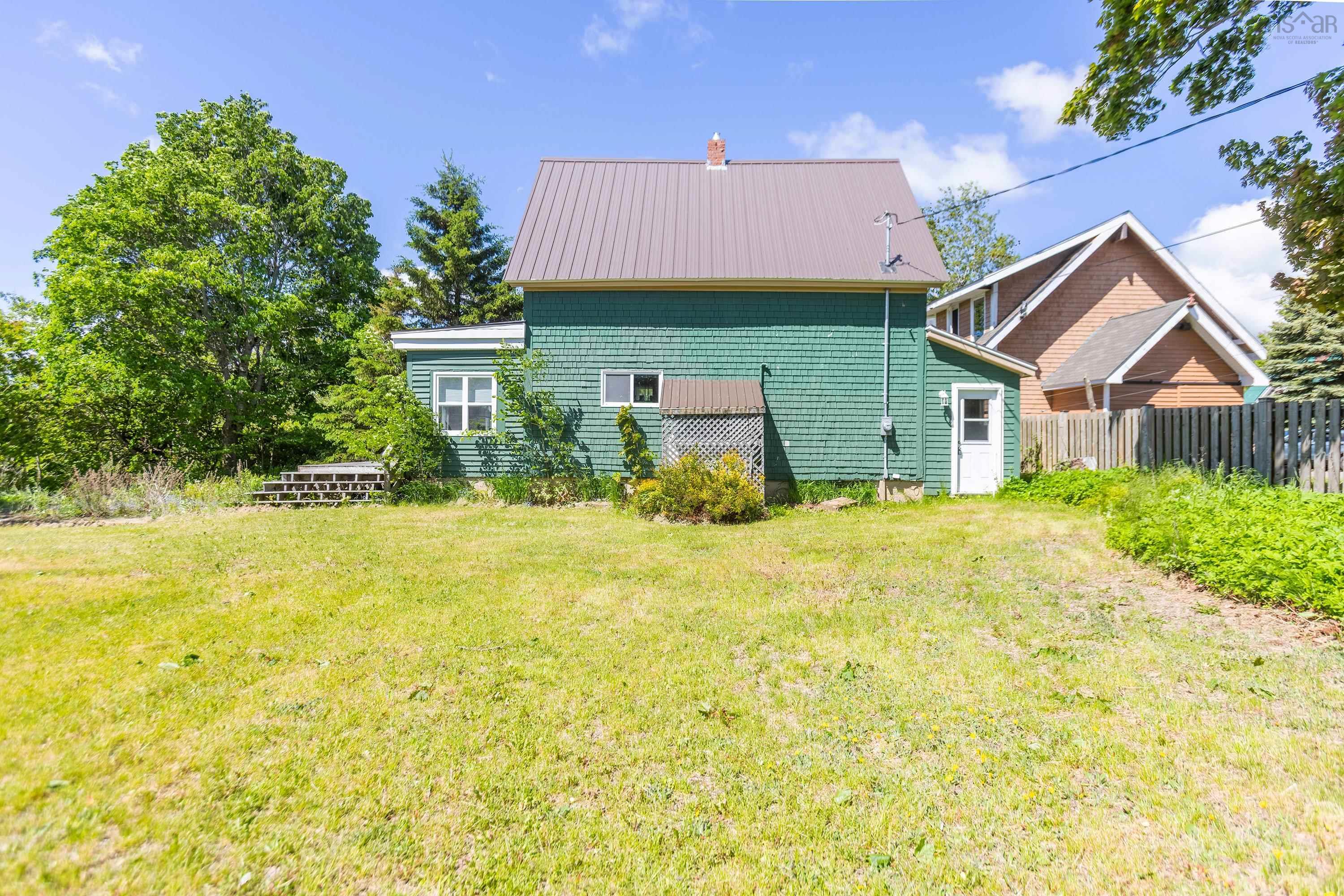$249,000.00: 1 Moore Street, Parrsboro