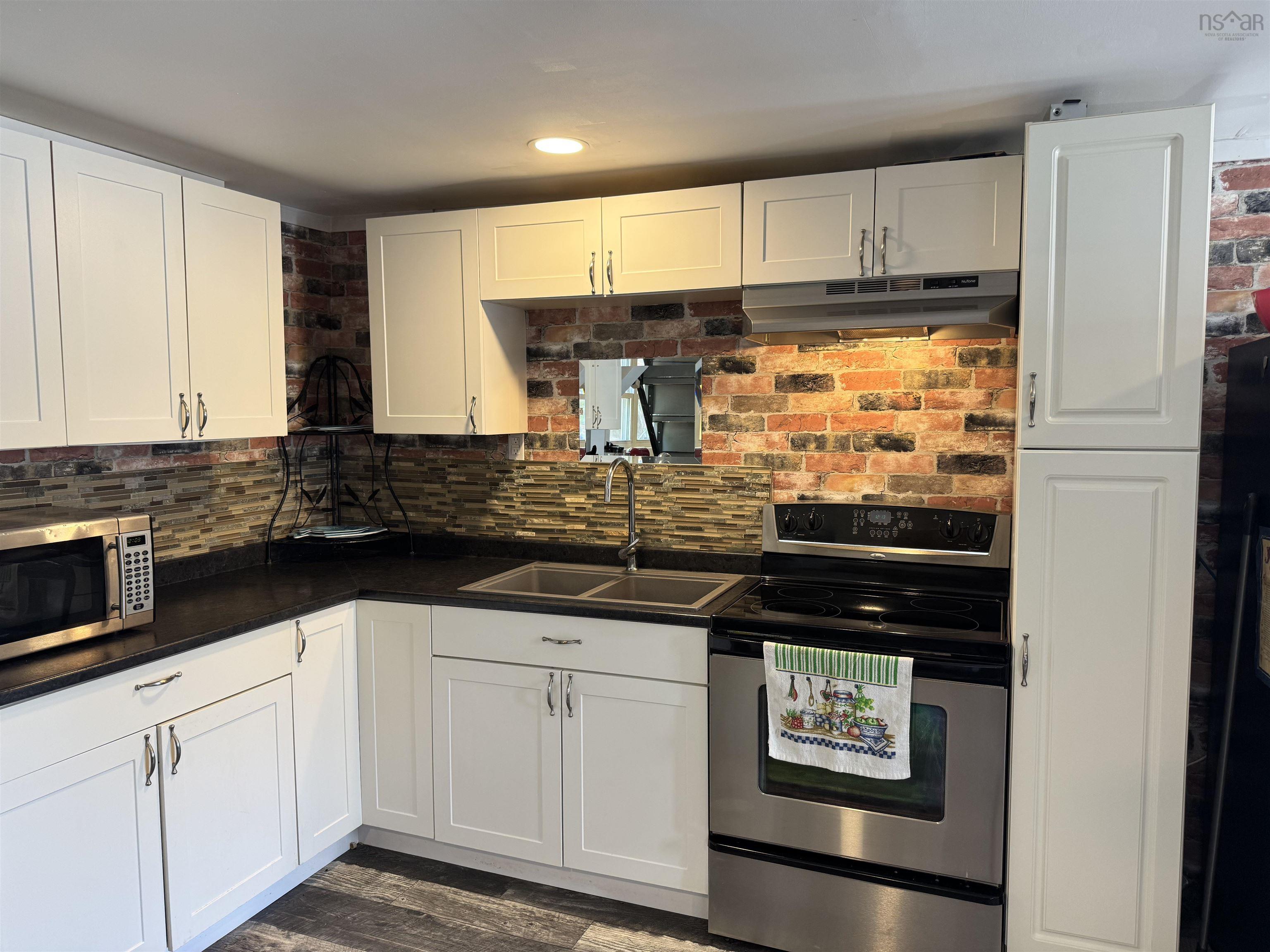 $265,000.00: 45 Beeler Road, Elmwood