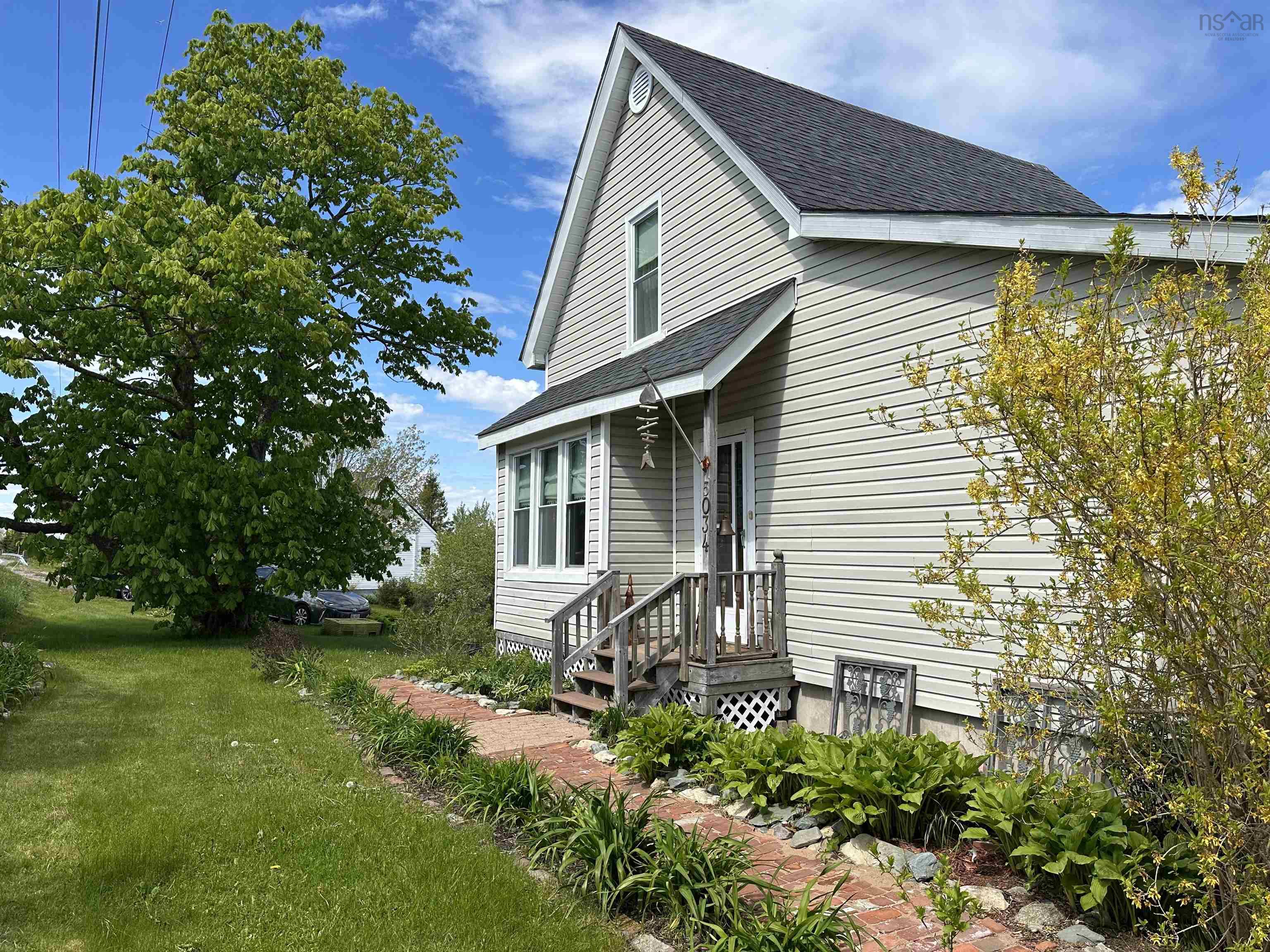 $349,000.00: 5034 Highway 7, Liscomb