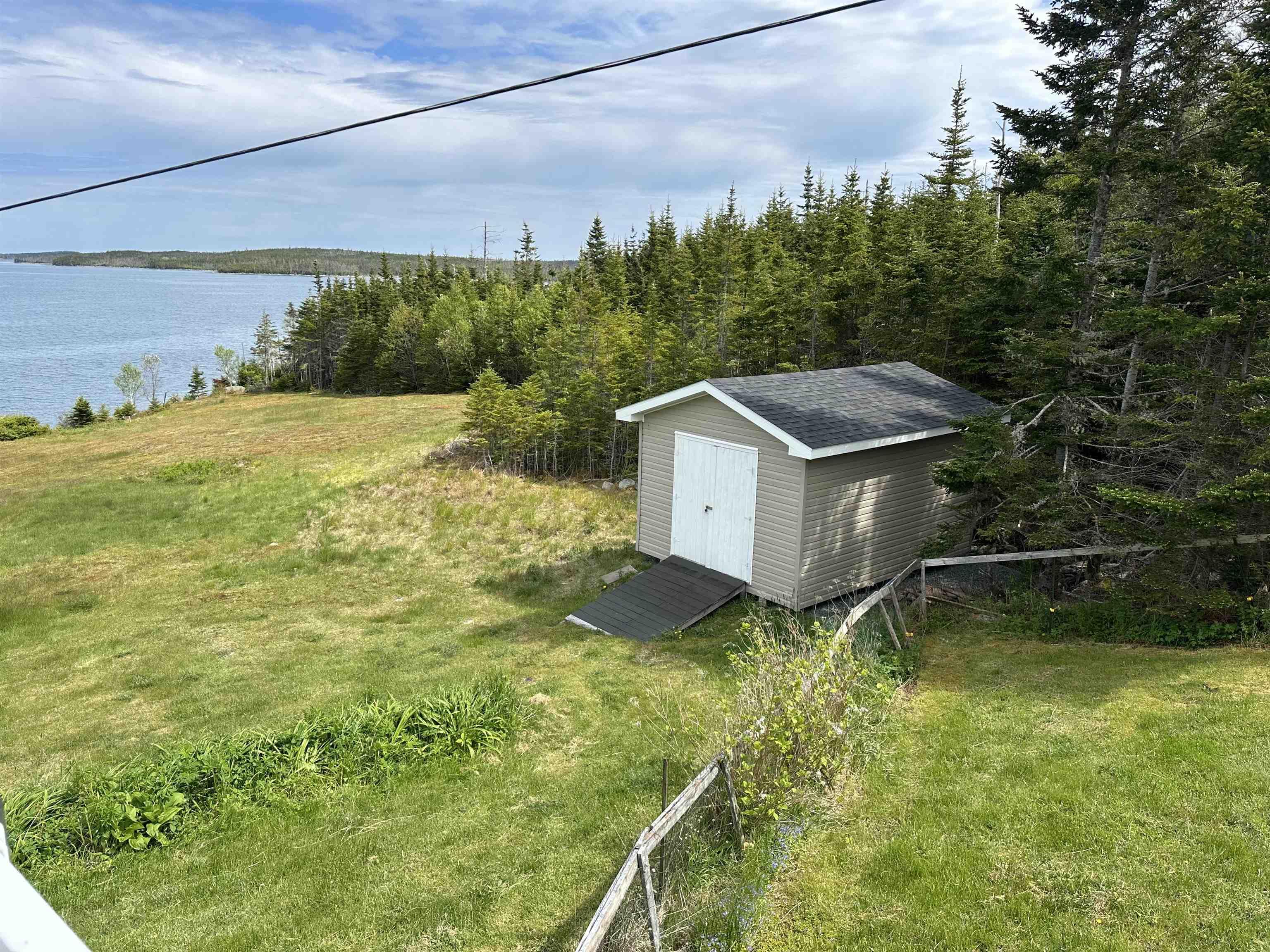 $349,000.00: 5034 Highway 7, Liscomb